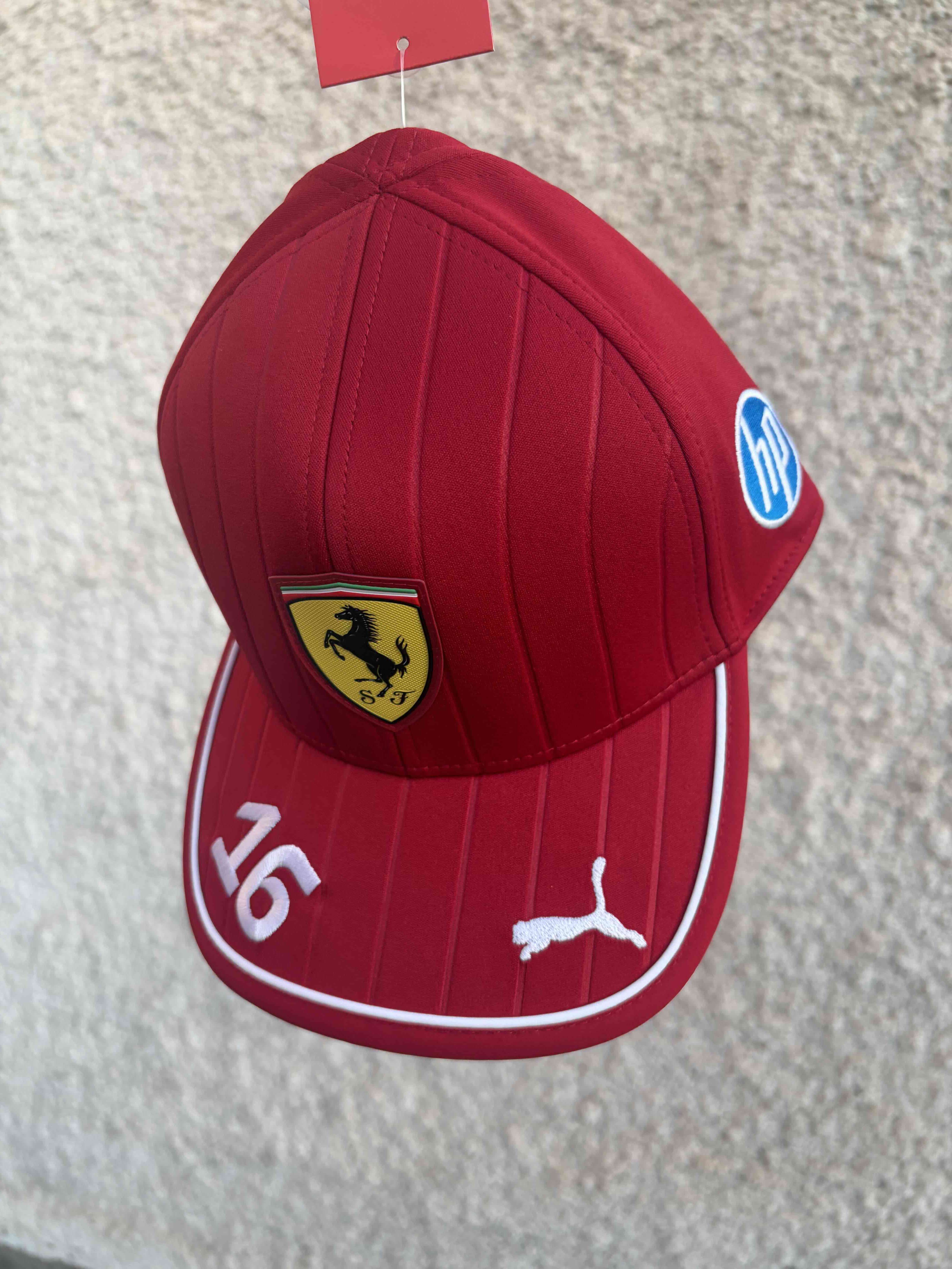 Gorra roja Ferrari - miniatura 4