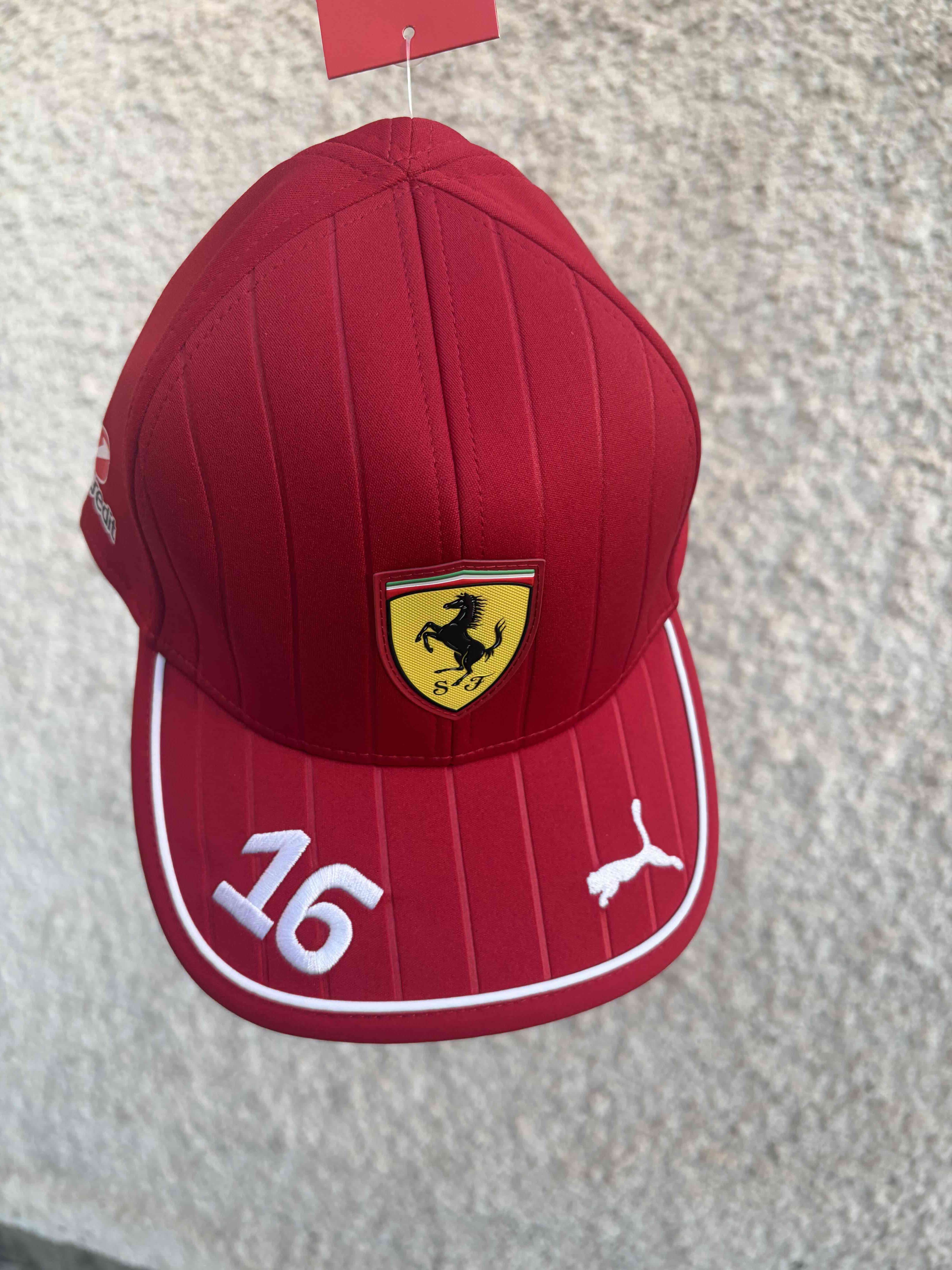 Gorra roja Ferrari - miniatura 6