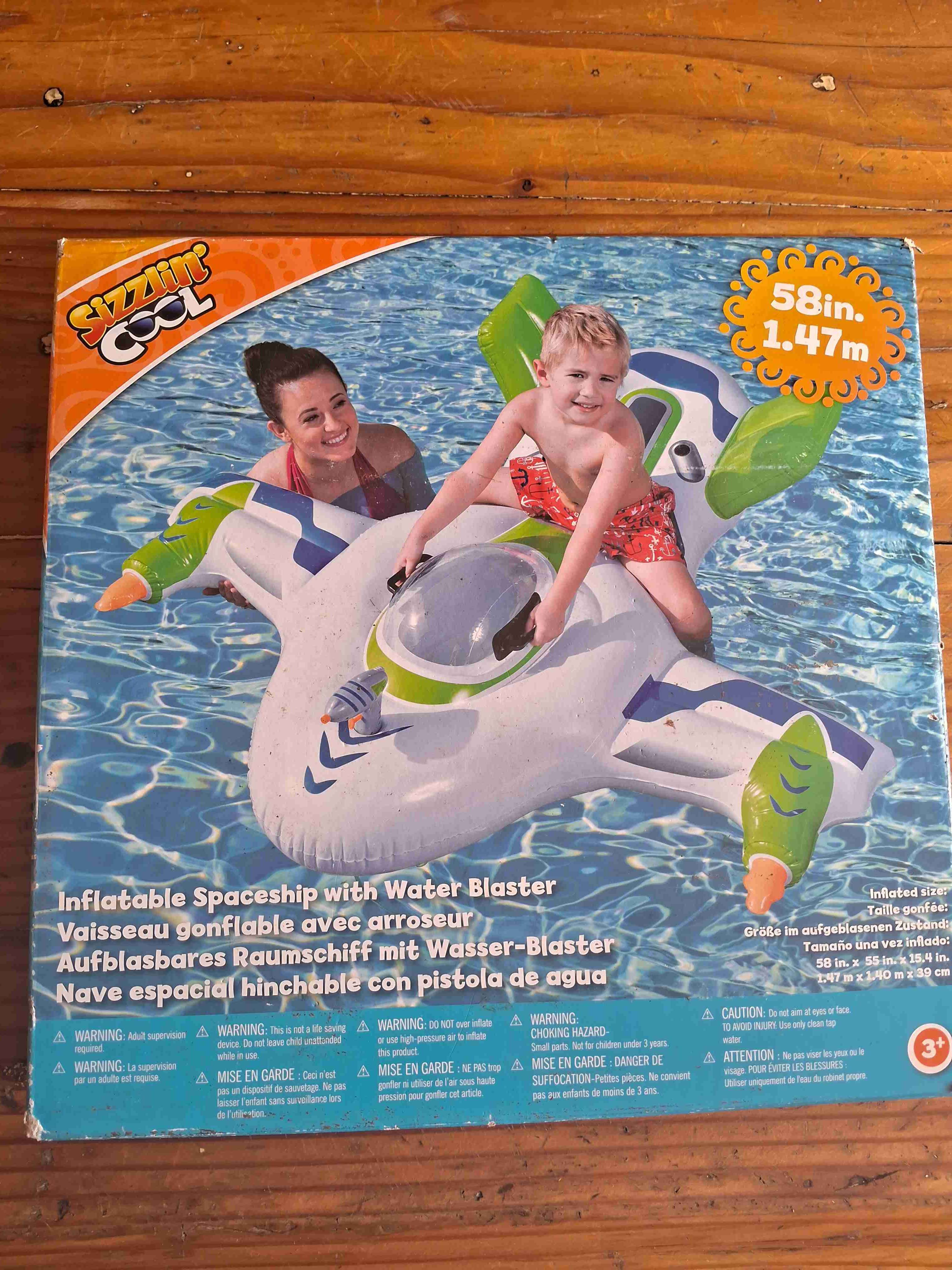 Nave espacial inflable con pistola