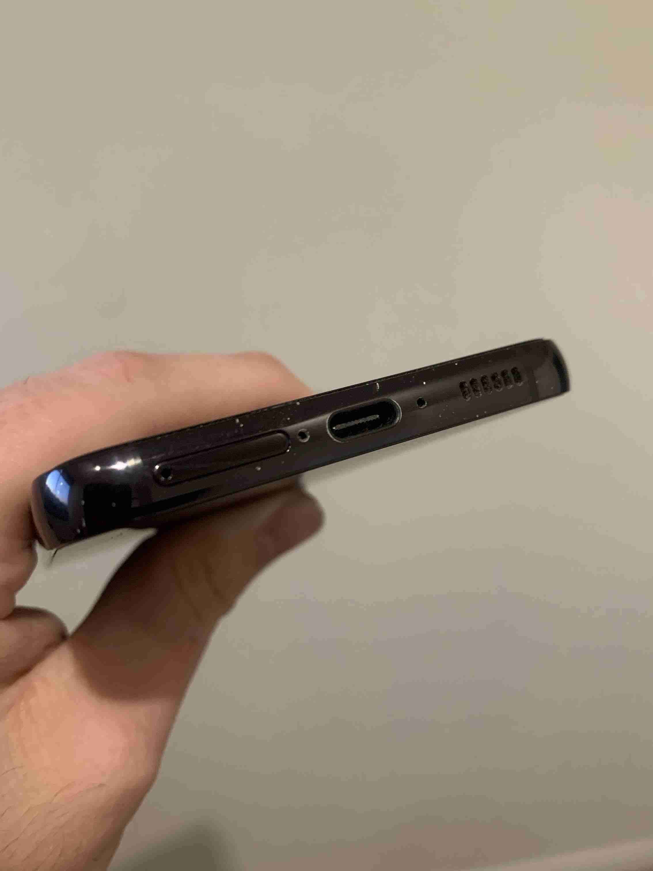 Samsung Galaxy S23 con caja - miniatura 4