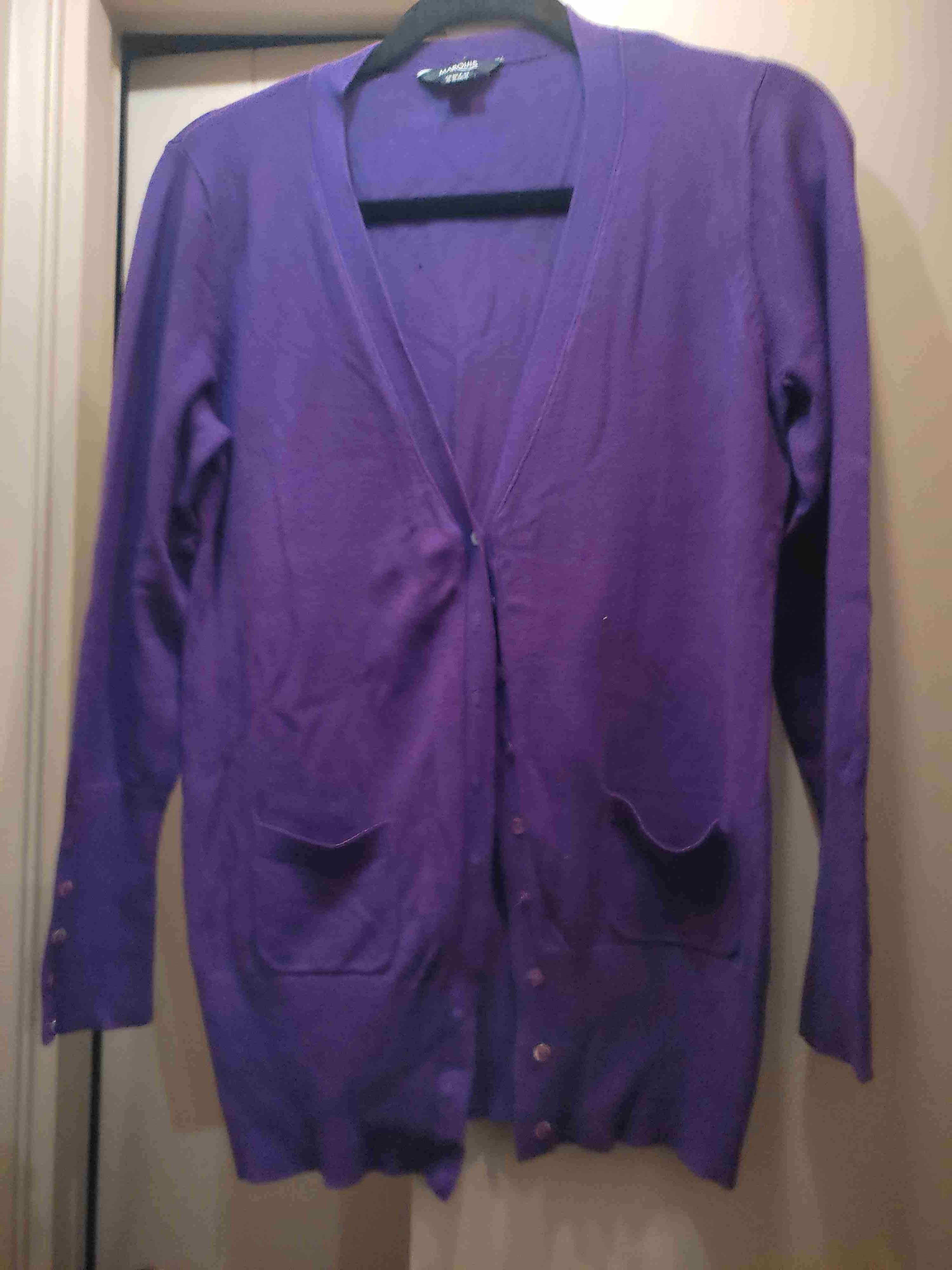 Cardigan morado de mujer