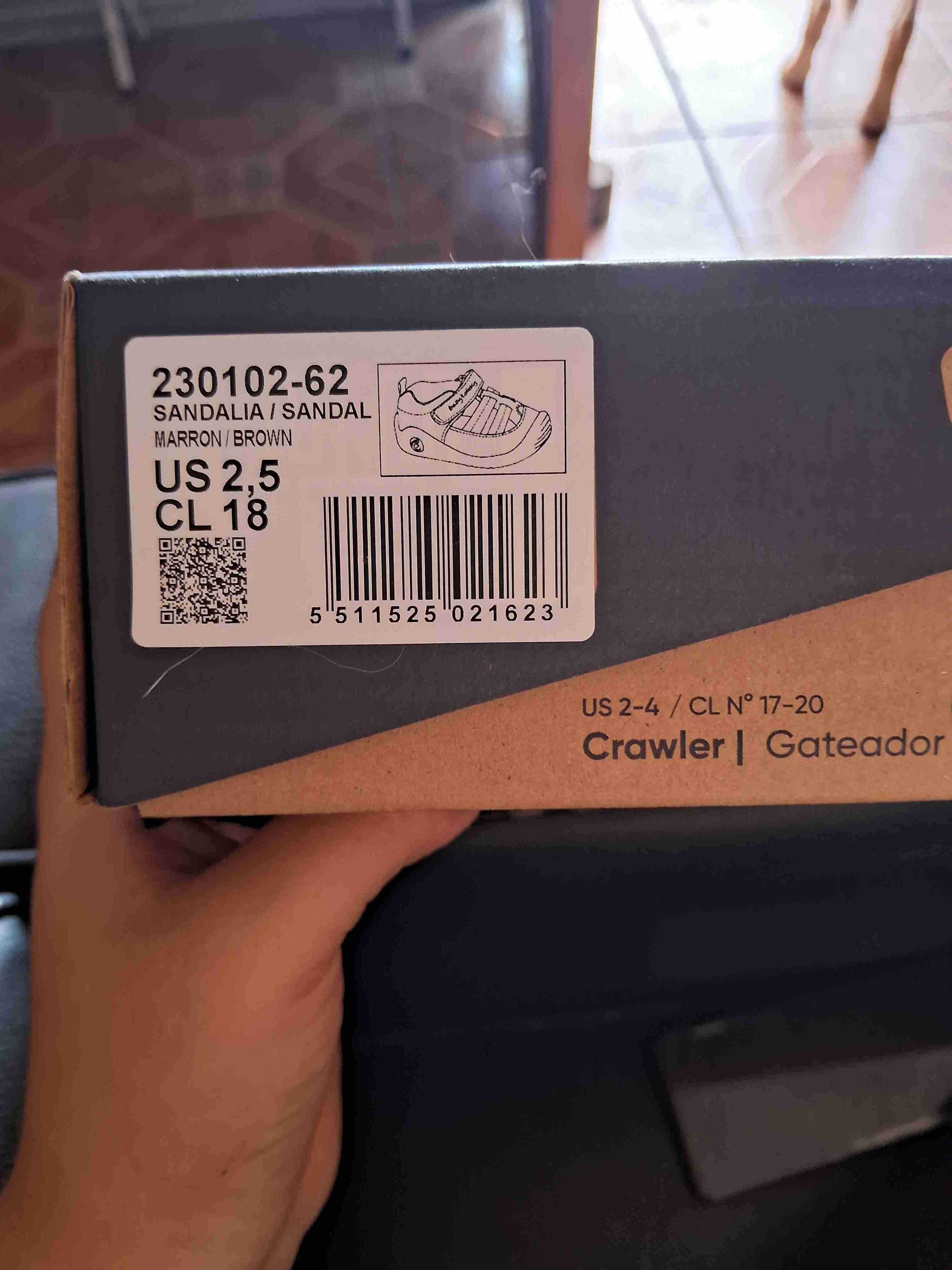 Zapatos de bebé café - miniatura 3