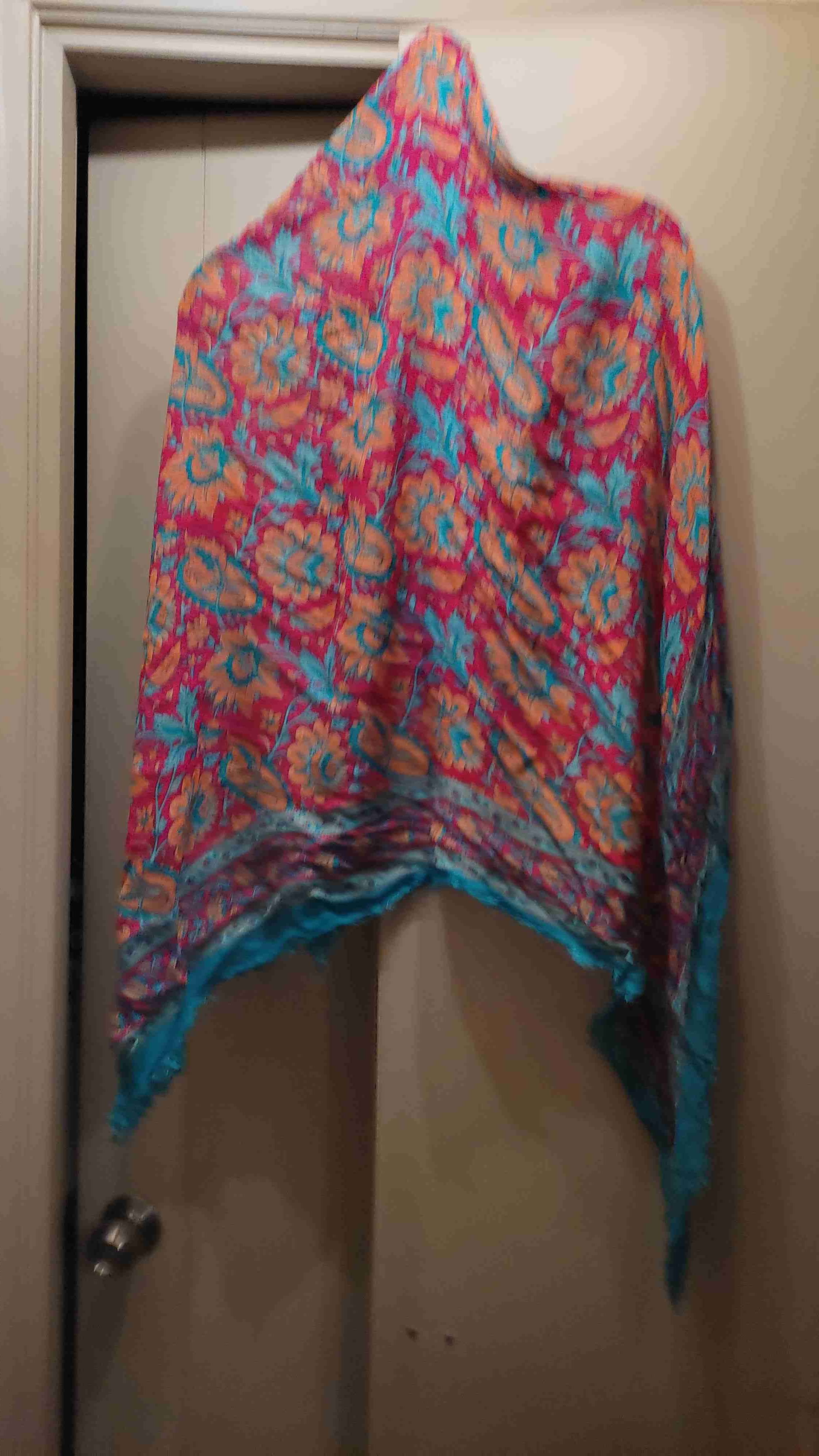 Pañuelos floral rosa con flecos - 4