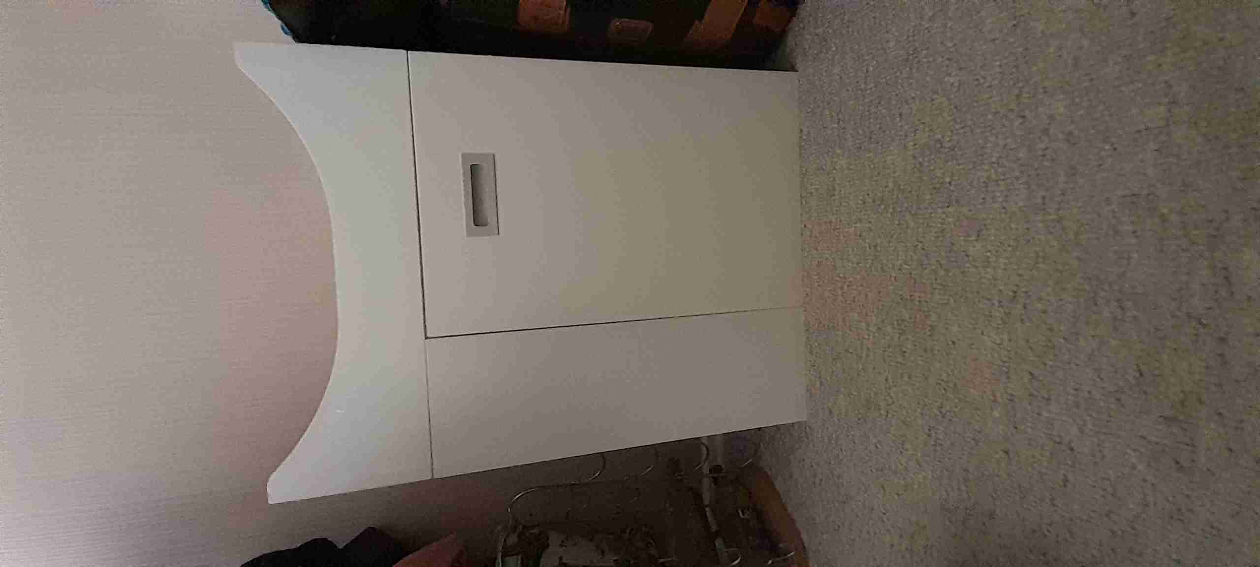 Mueble de baño blanco