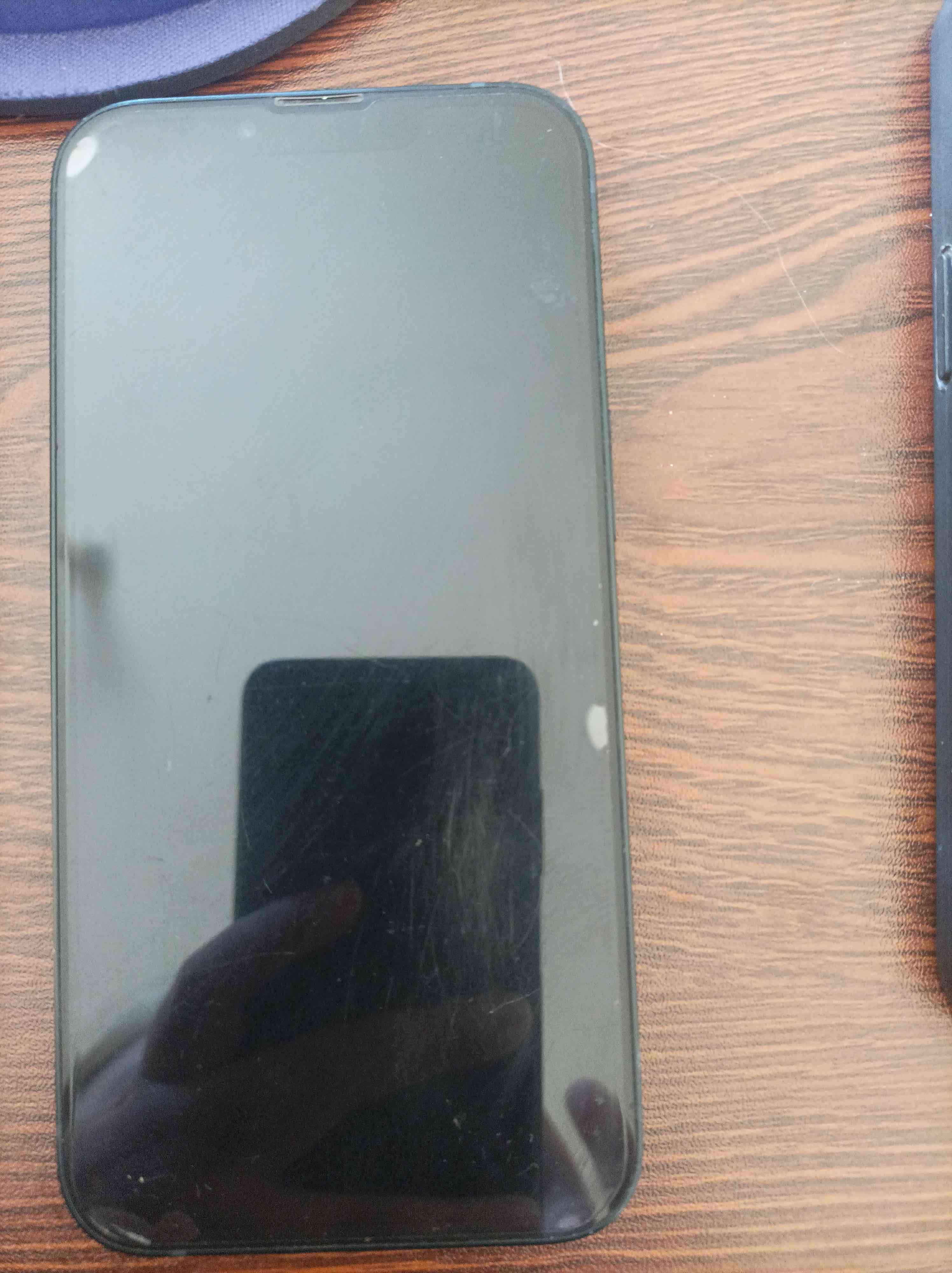 iPhone 13 en buen estado - miniatura 6