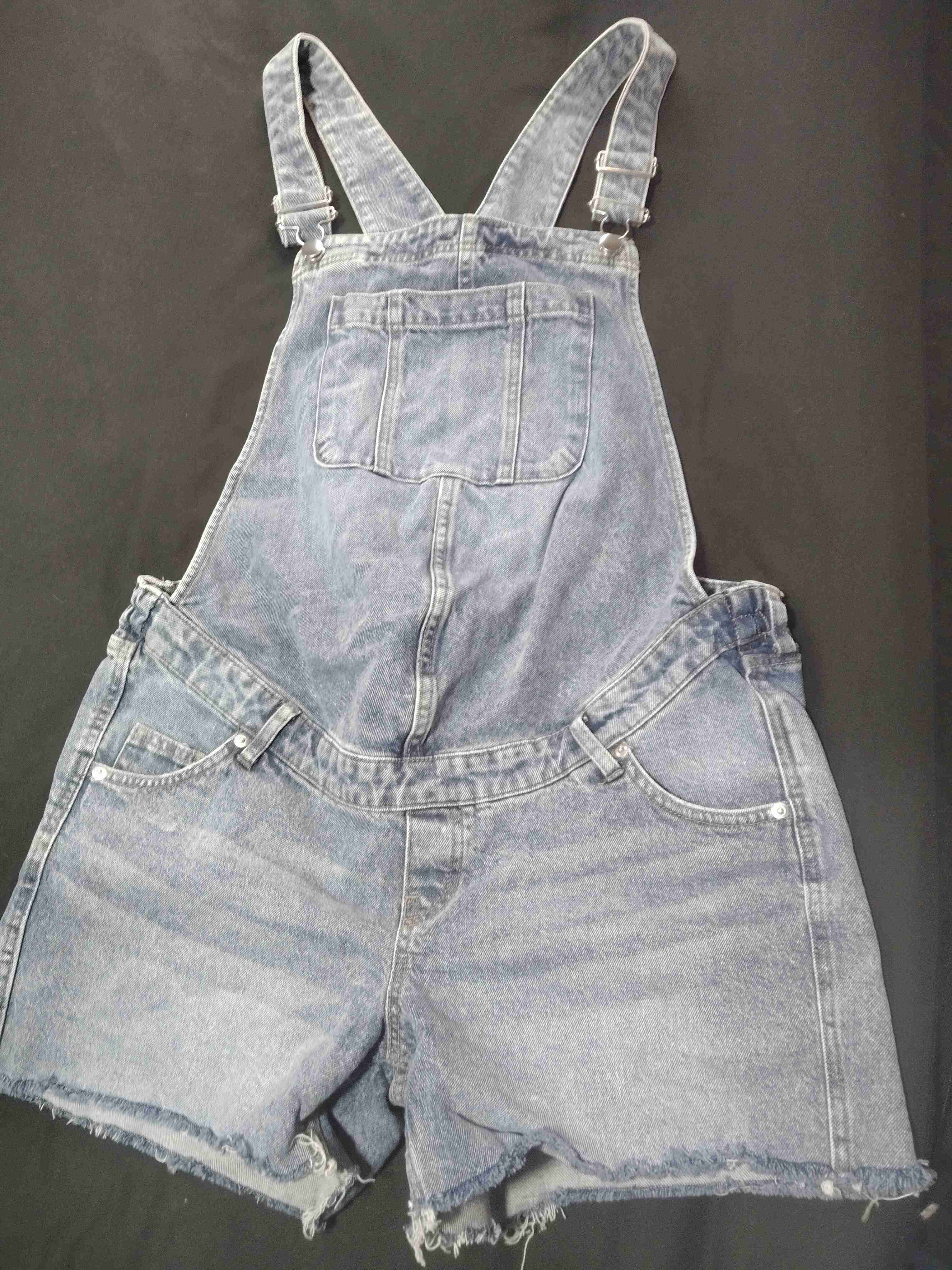 Jardinera corta de mezclilla prenatal