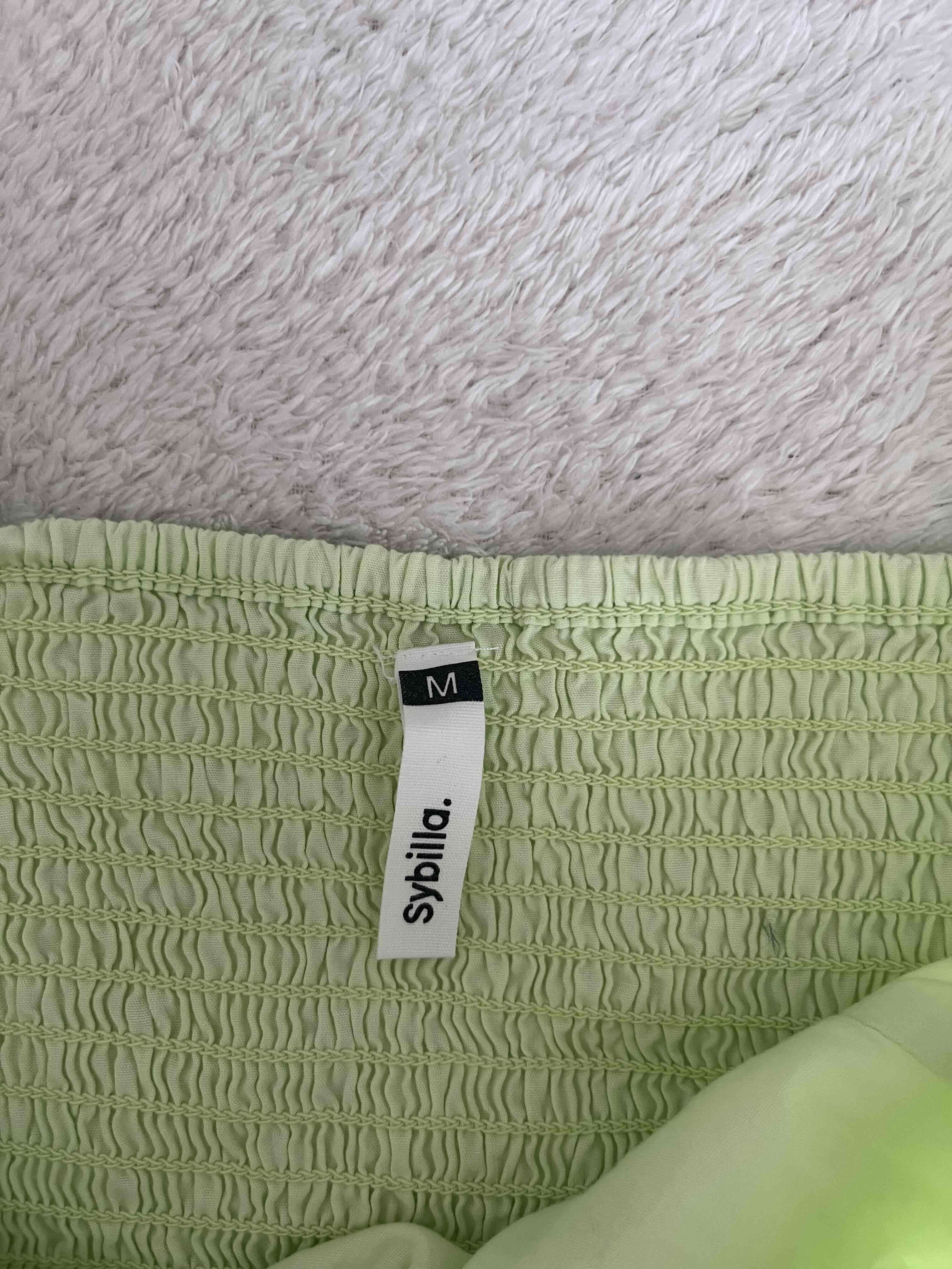 Blusa verde limón con mangas - miniatura 2