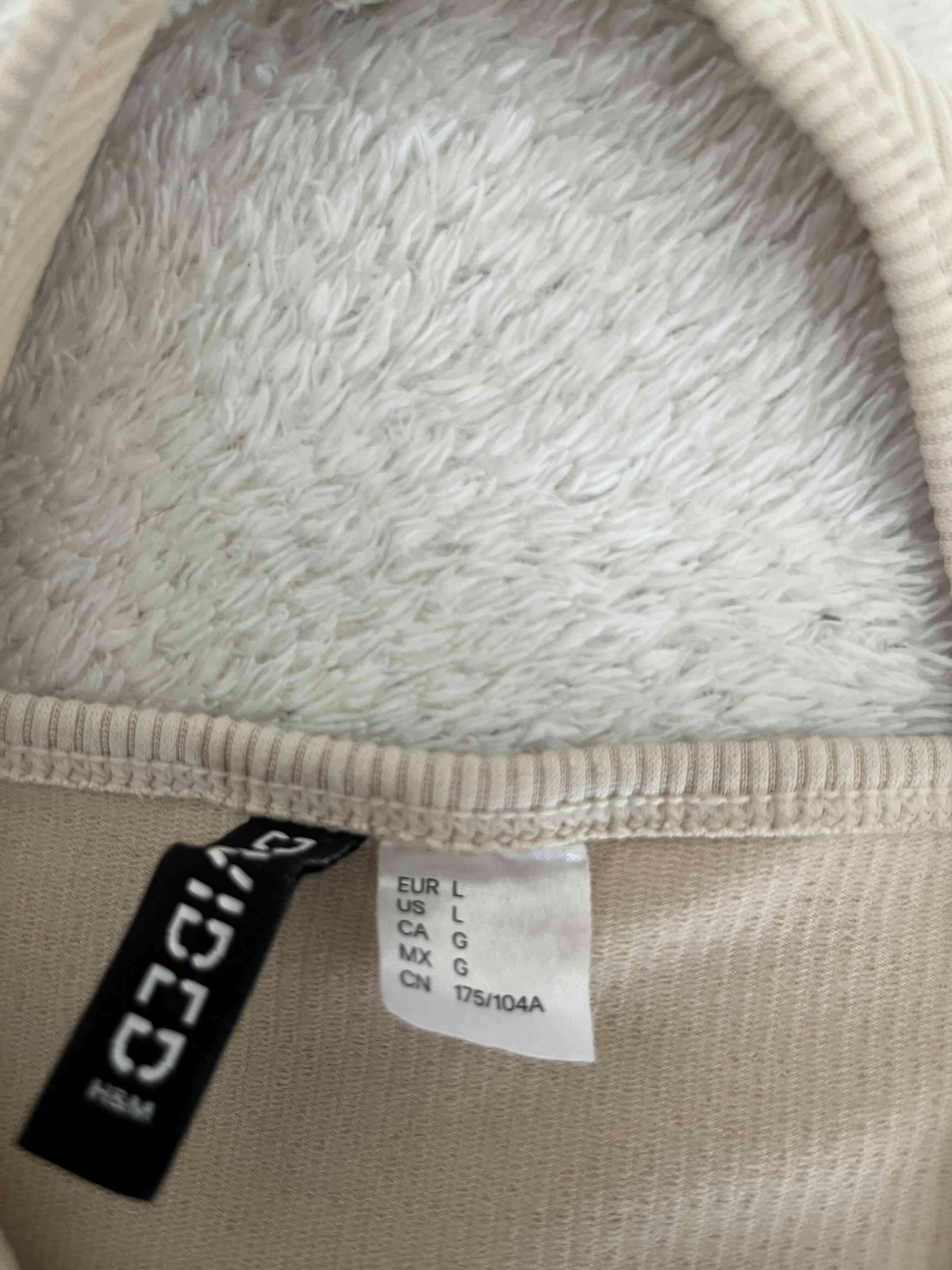 Top deportivo beige sin mangas - miniatura 2