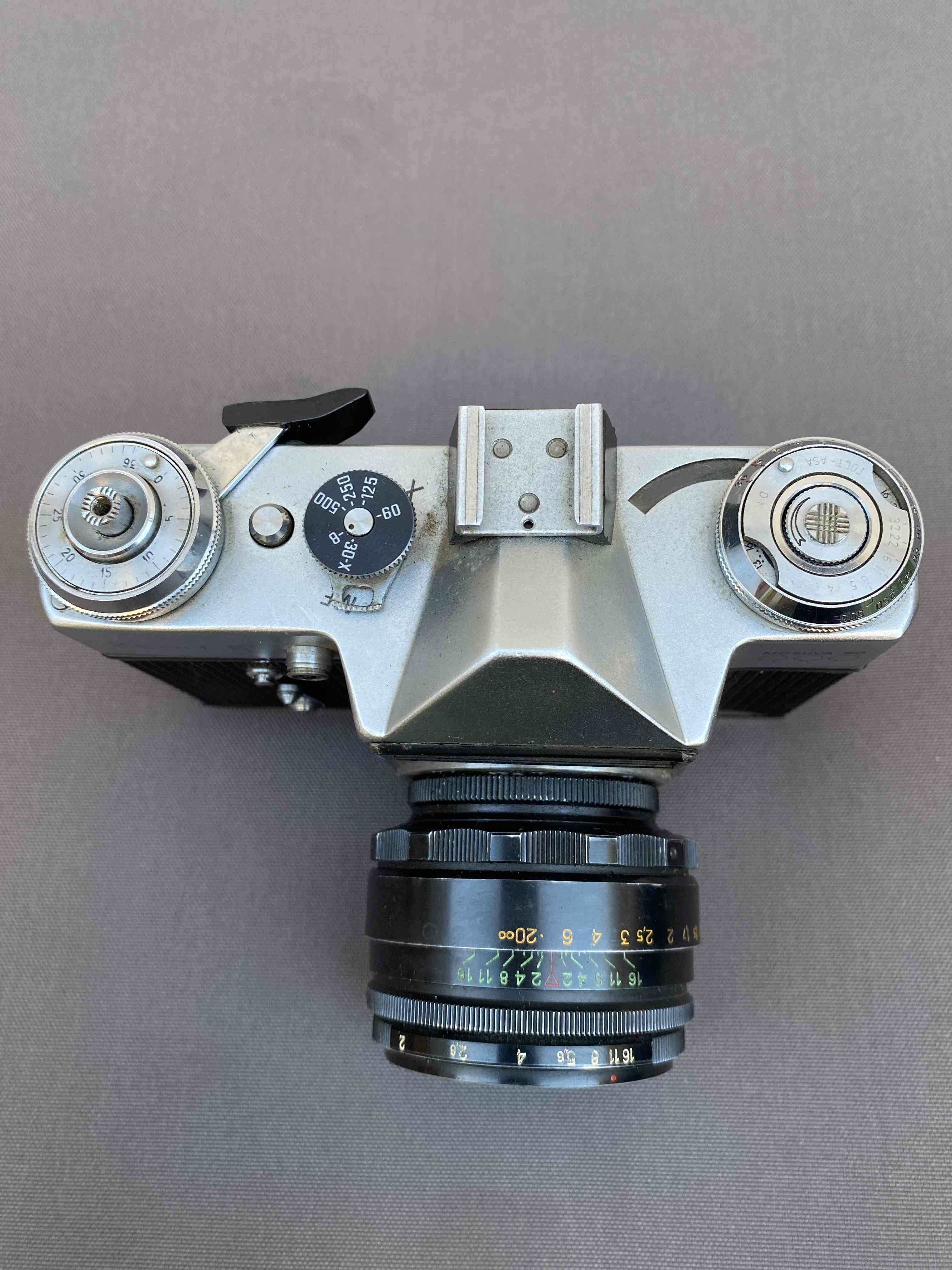 Cámara Zenit-E vintage - miniatura 4