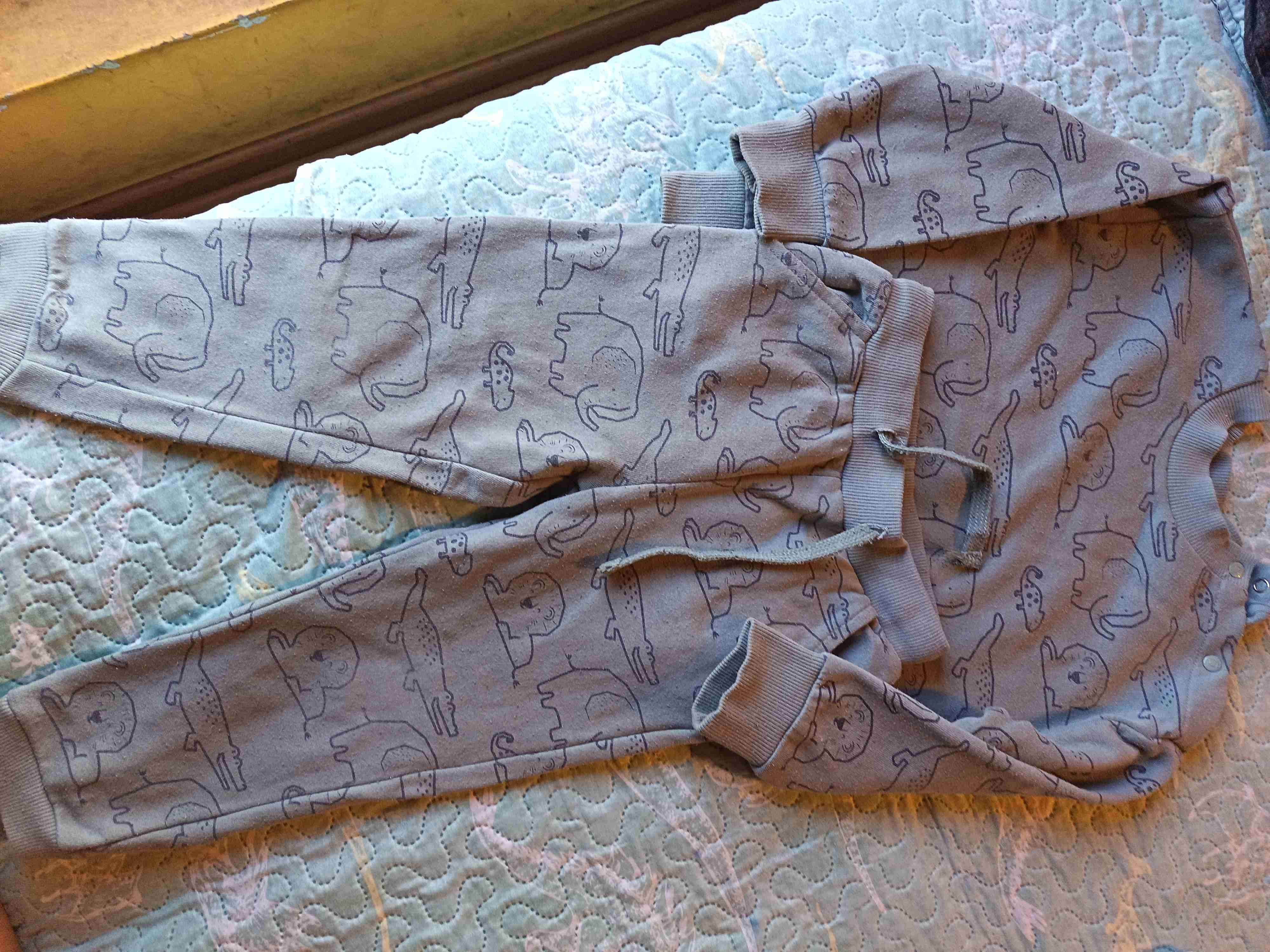 Buzo infantil con estampado talla 3