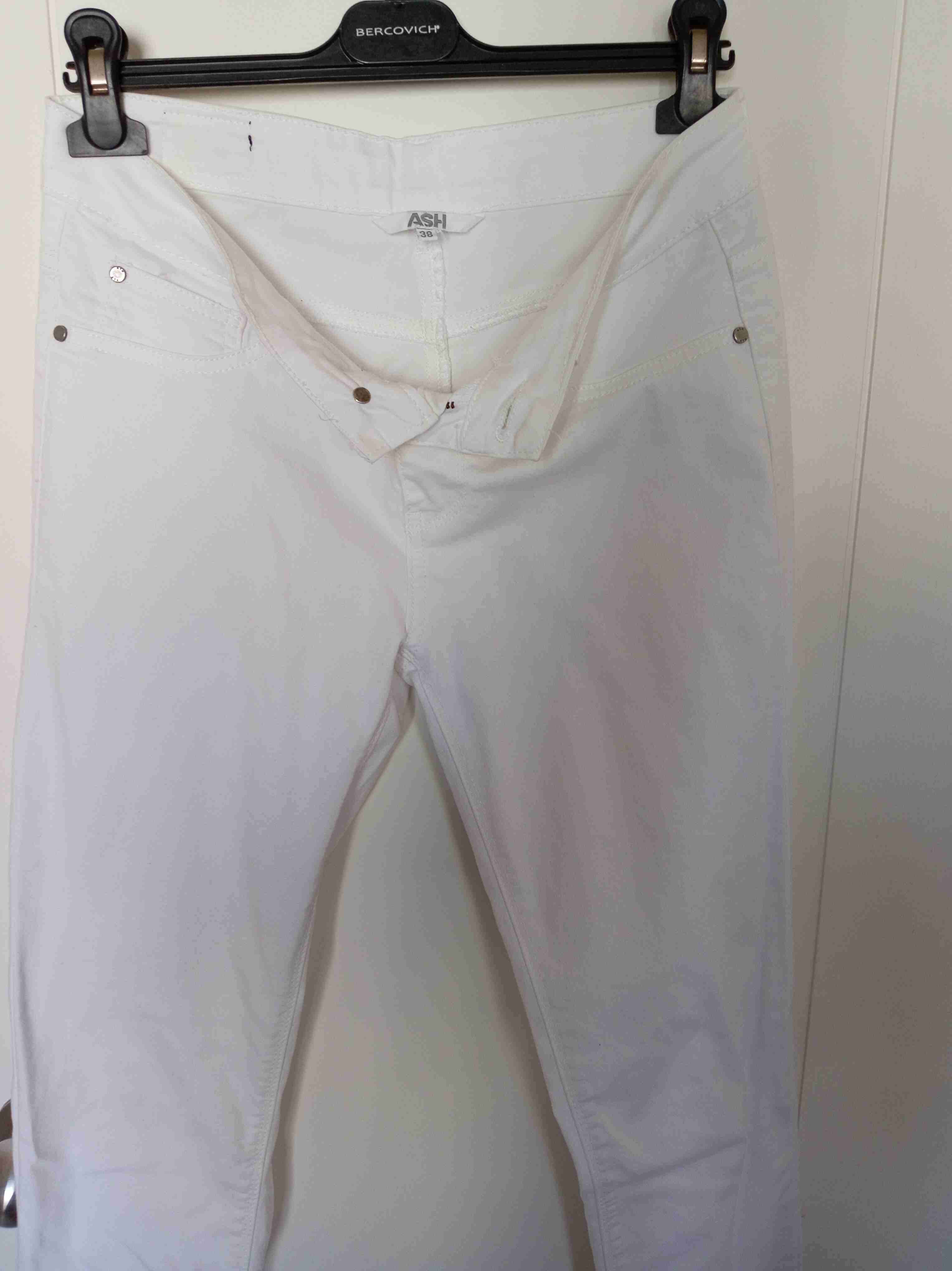 Pantalones blancos de mujer - miniatura 2