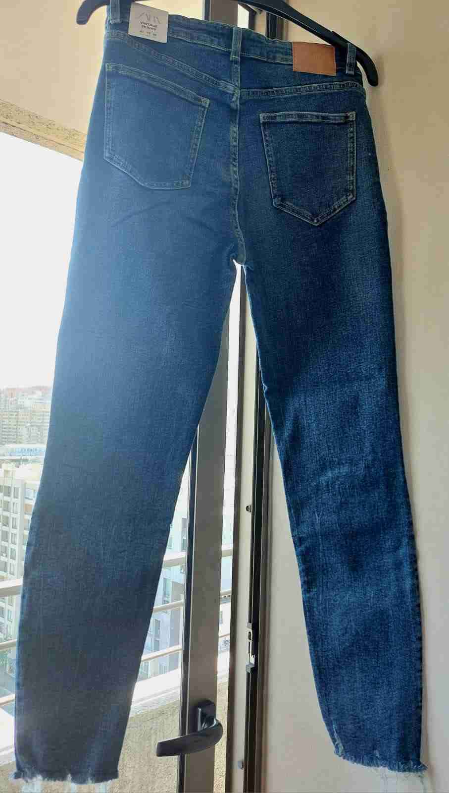 Jeans azul ajustados mujer
