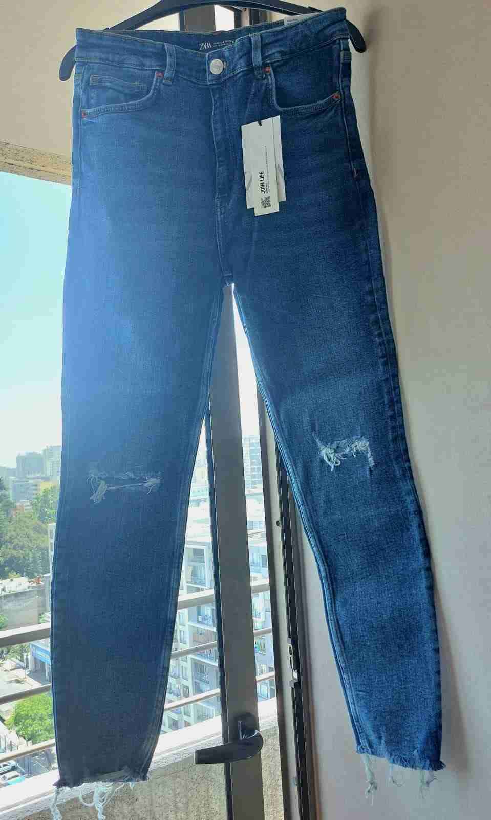Jeans azul ajustados mujer - miniatura 4