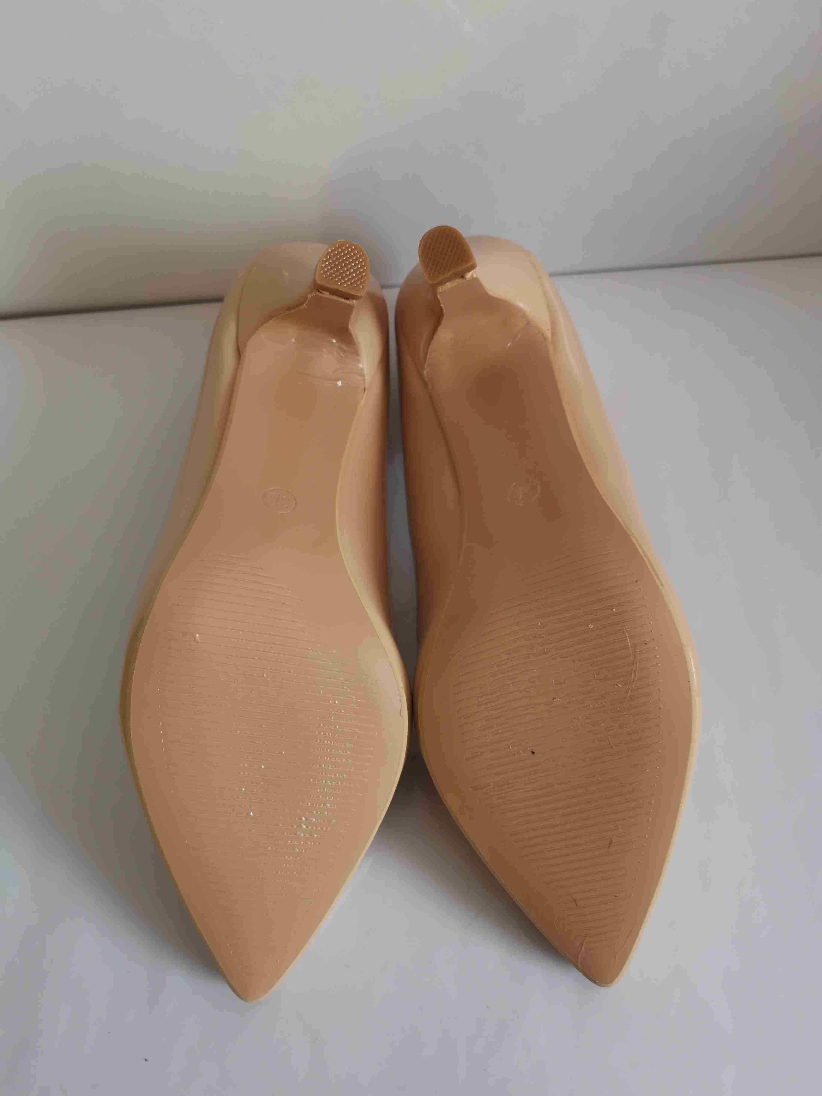 Zapatos de taco medio beige - miniatura 3