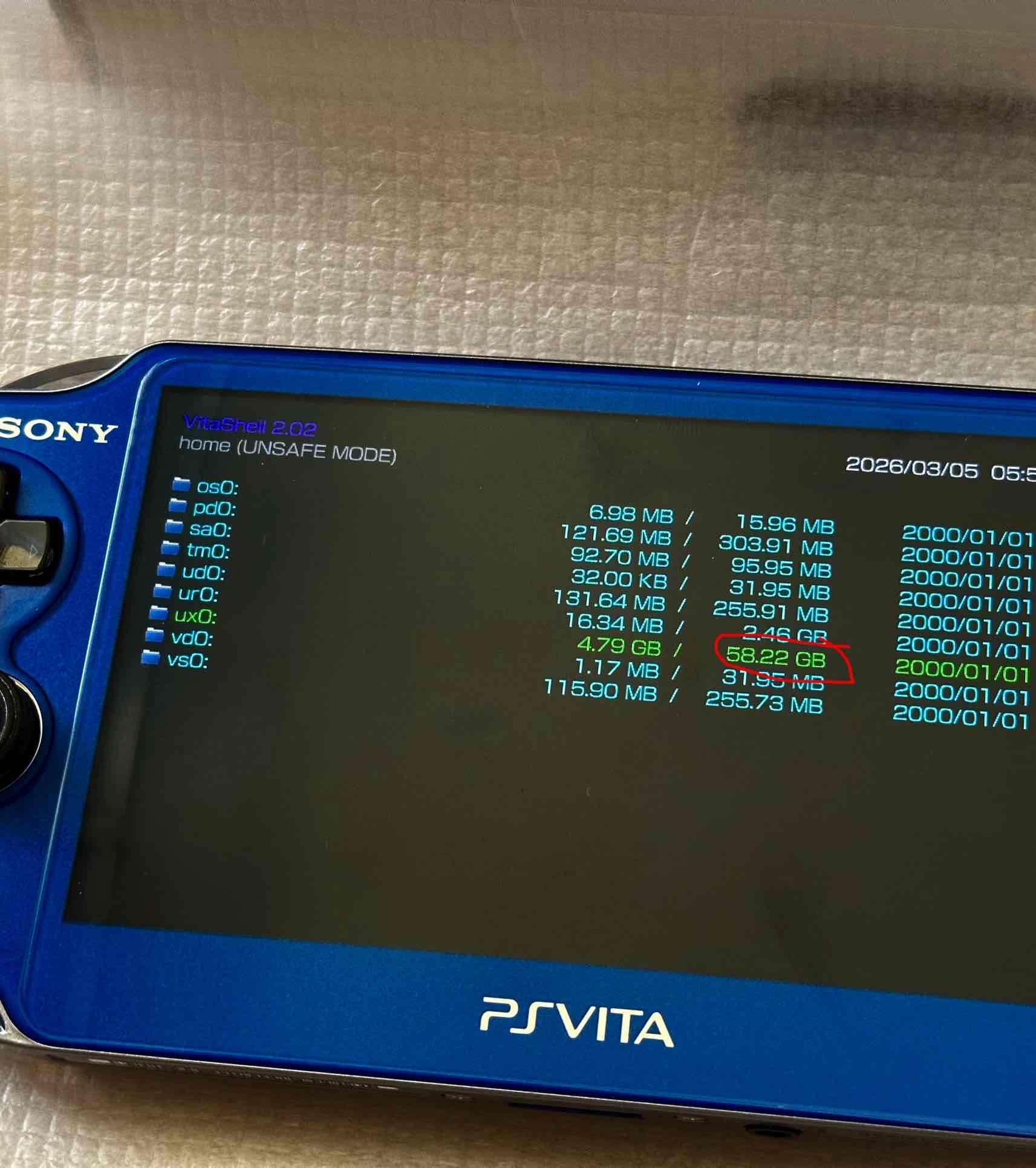 Consola PS Vita azul 3G/Wi-Fi - miniatura 5
