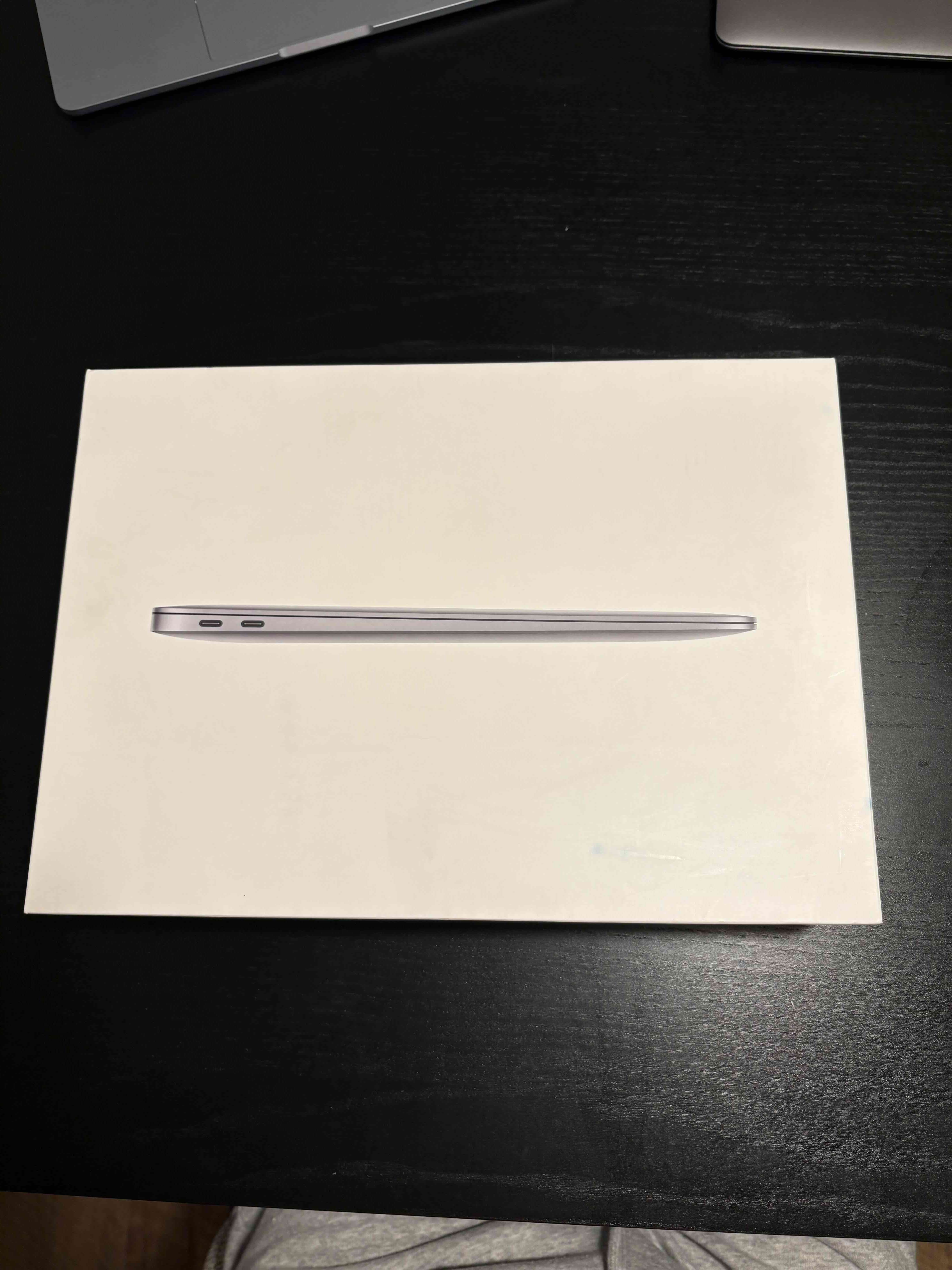 MacBook Air gris espacioso - miniatura 2