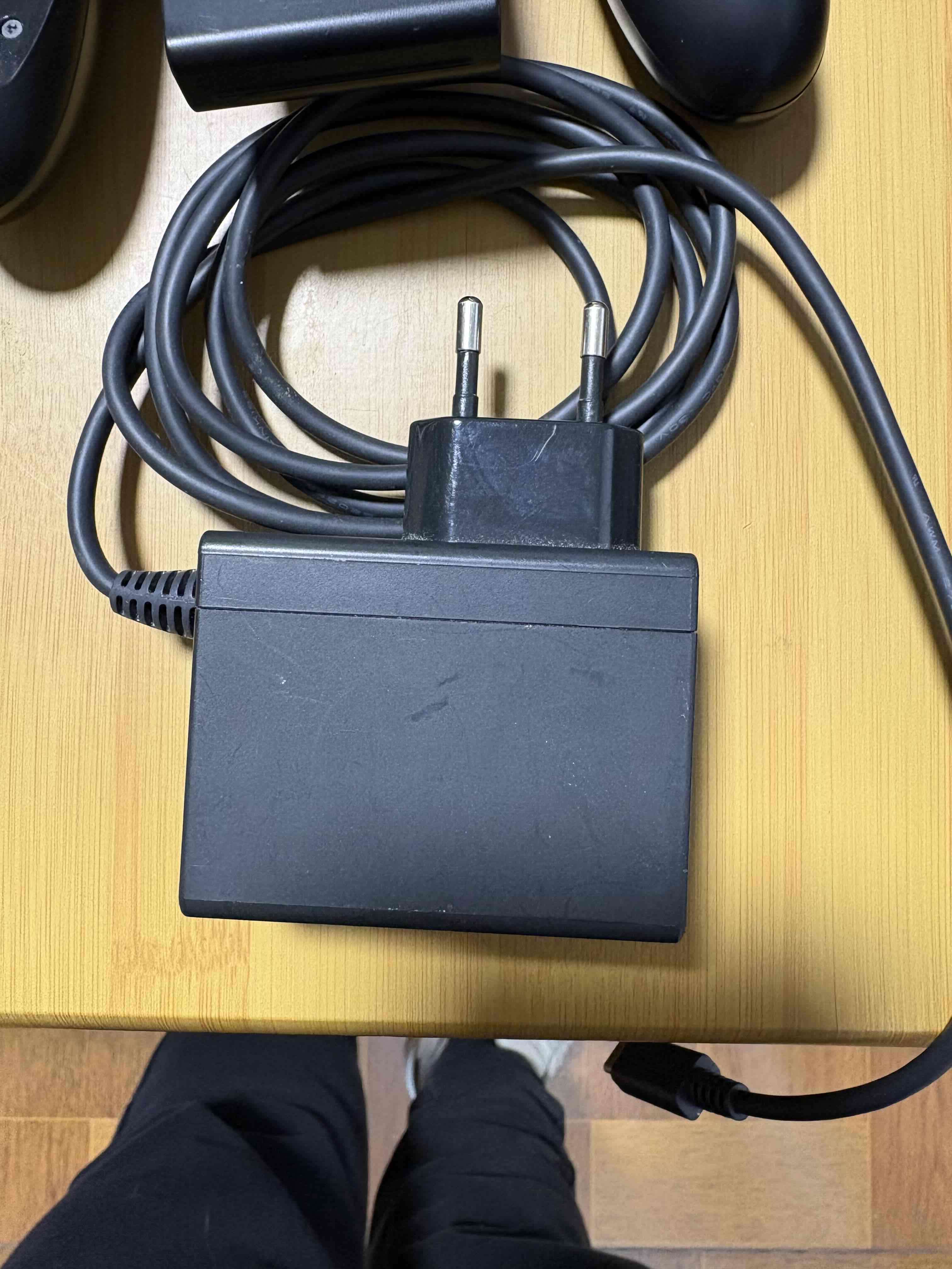 Nintendo Switch con accesorios - miniatura 4