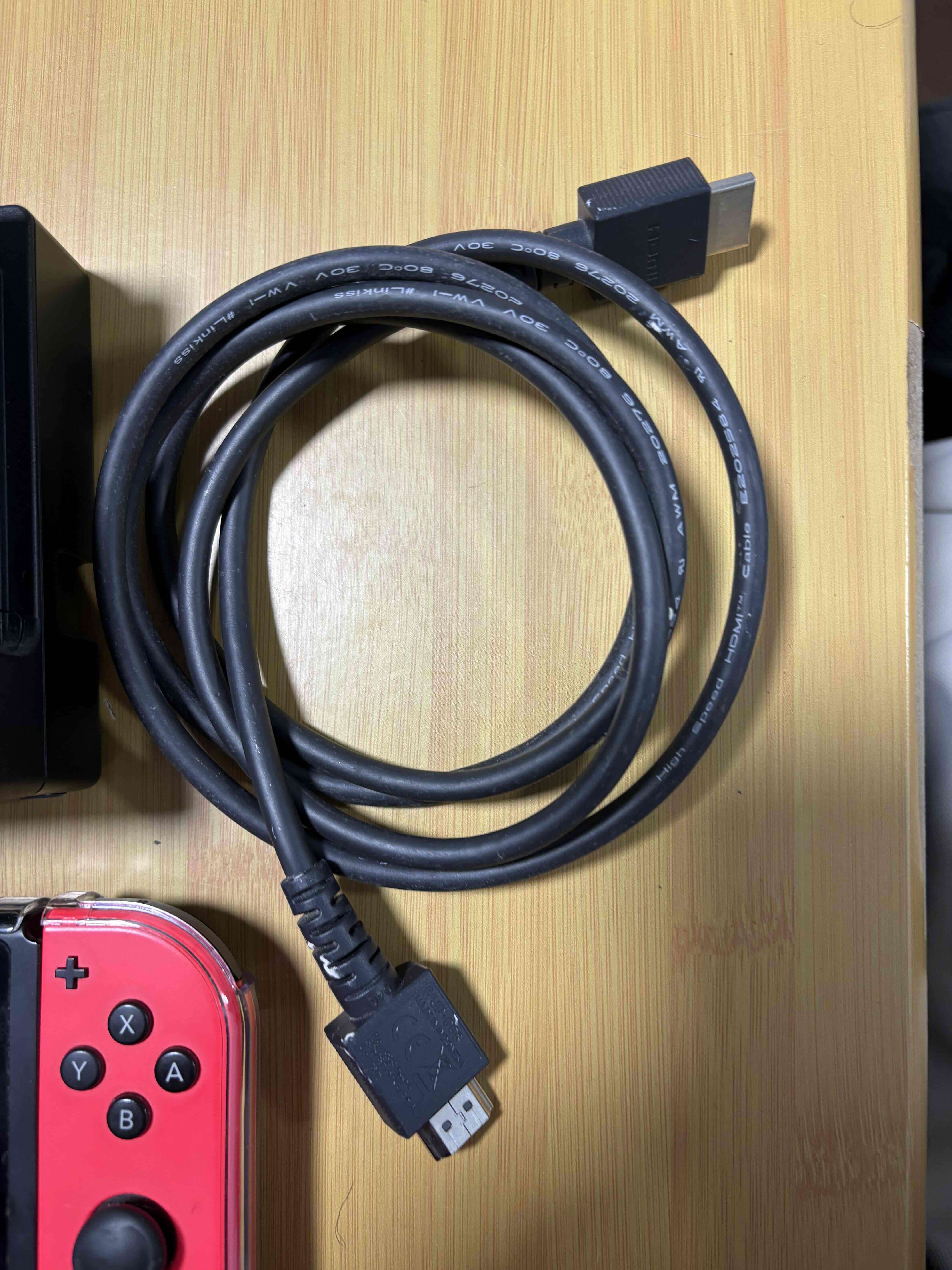 Nintendo Switch con accesorios - miniatura 5