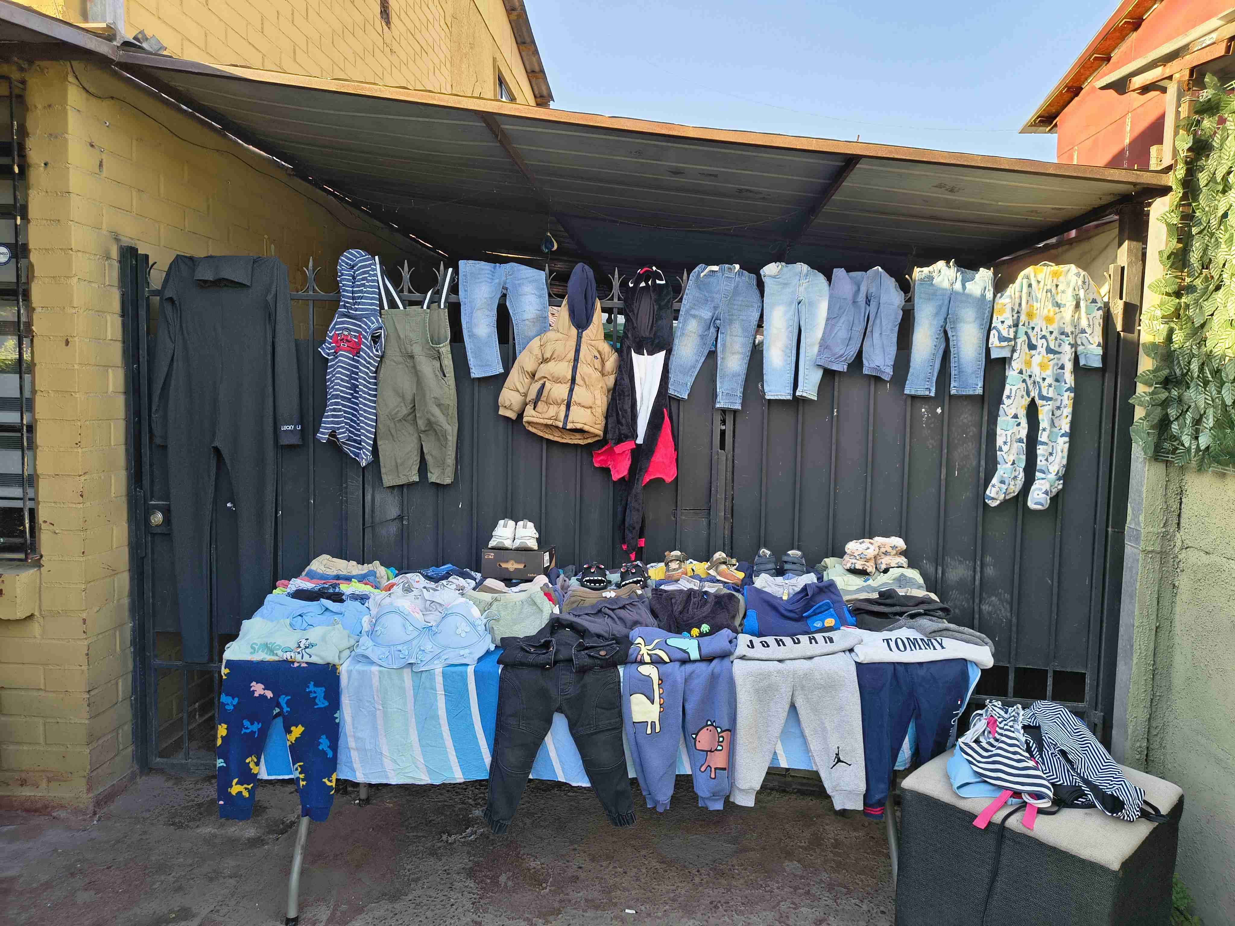 Ropa infantil variedad de estilos - miniatura 3