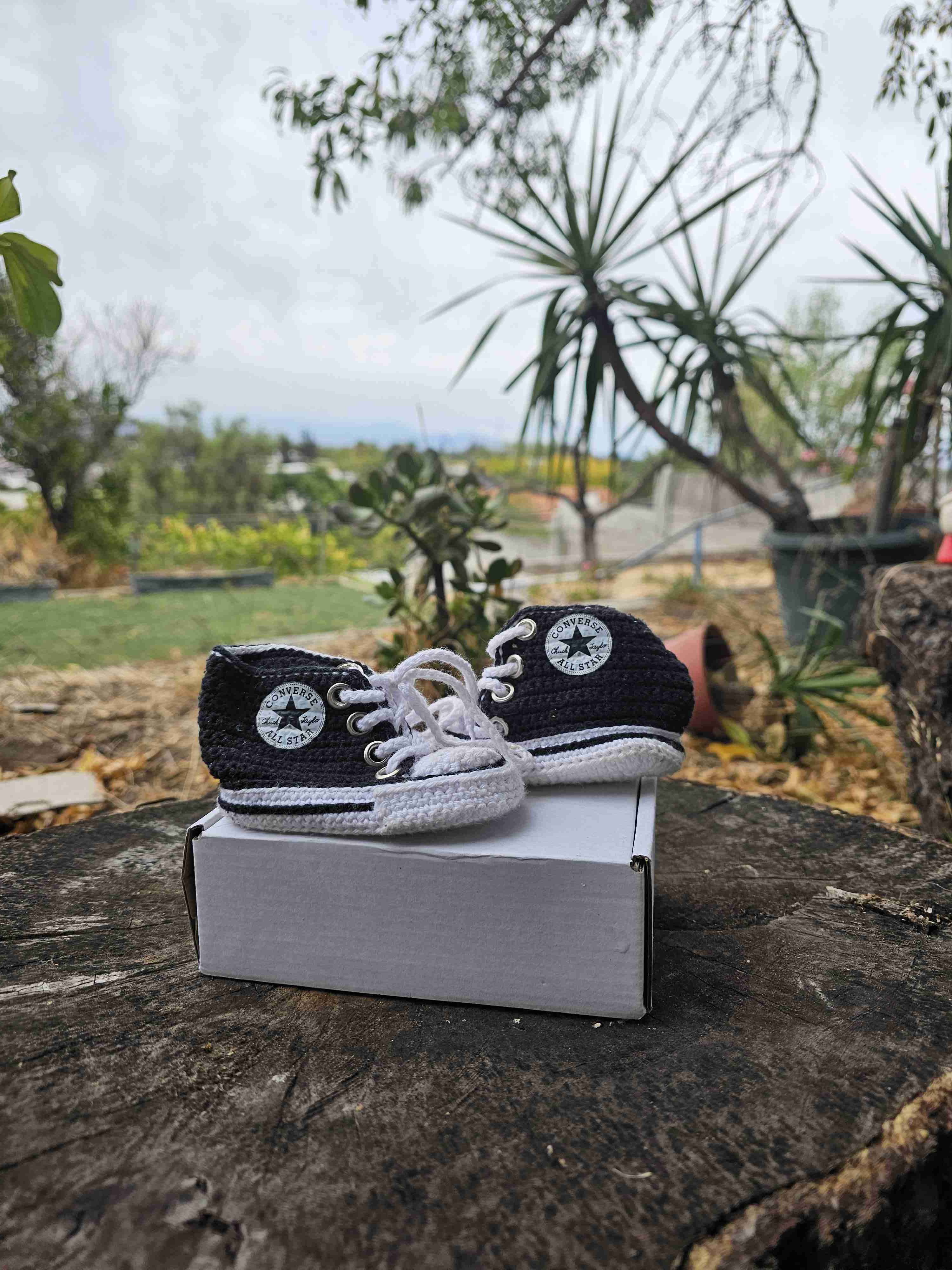 Zapatitos tejidos para bebé - miniatura 2