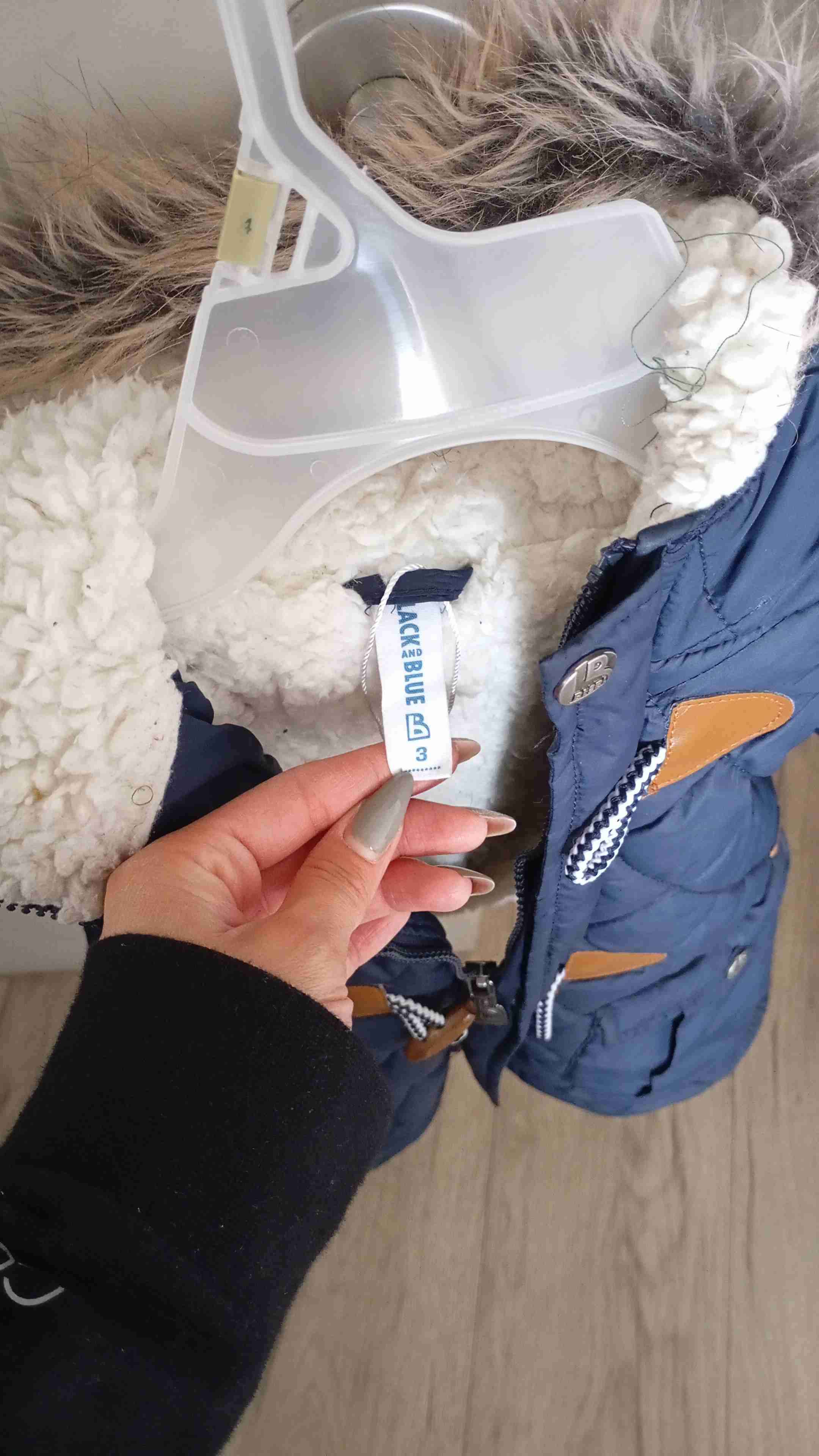 Abrigo infantil con capucha azul - miniatura 3