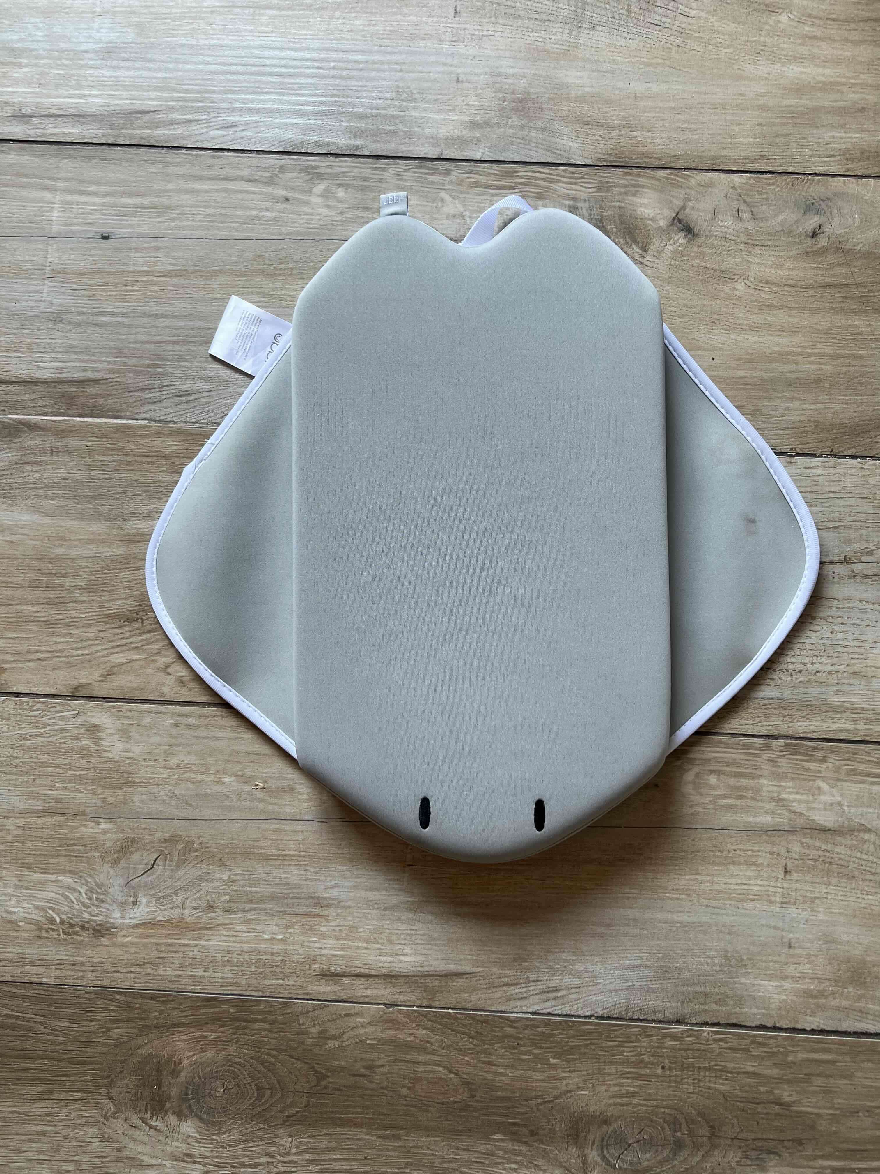 Cojín acolchado para baño Ubbi - miniatura 3