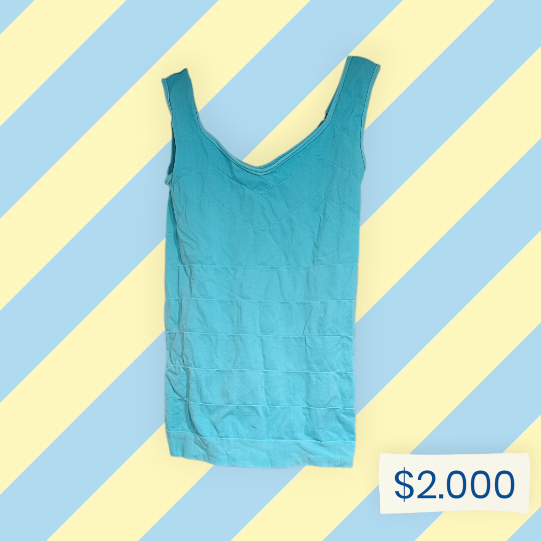 Polera sin mangas celeste