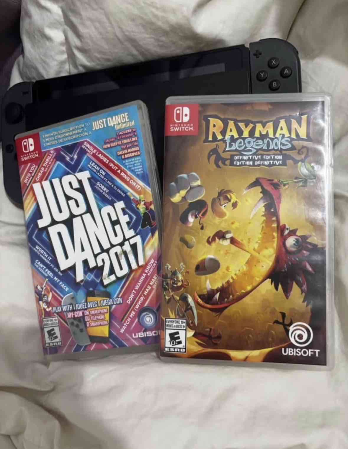 Consola Nintendo Switch en caja - miniatura 3