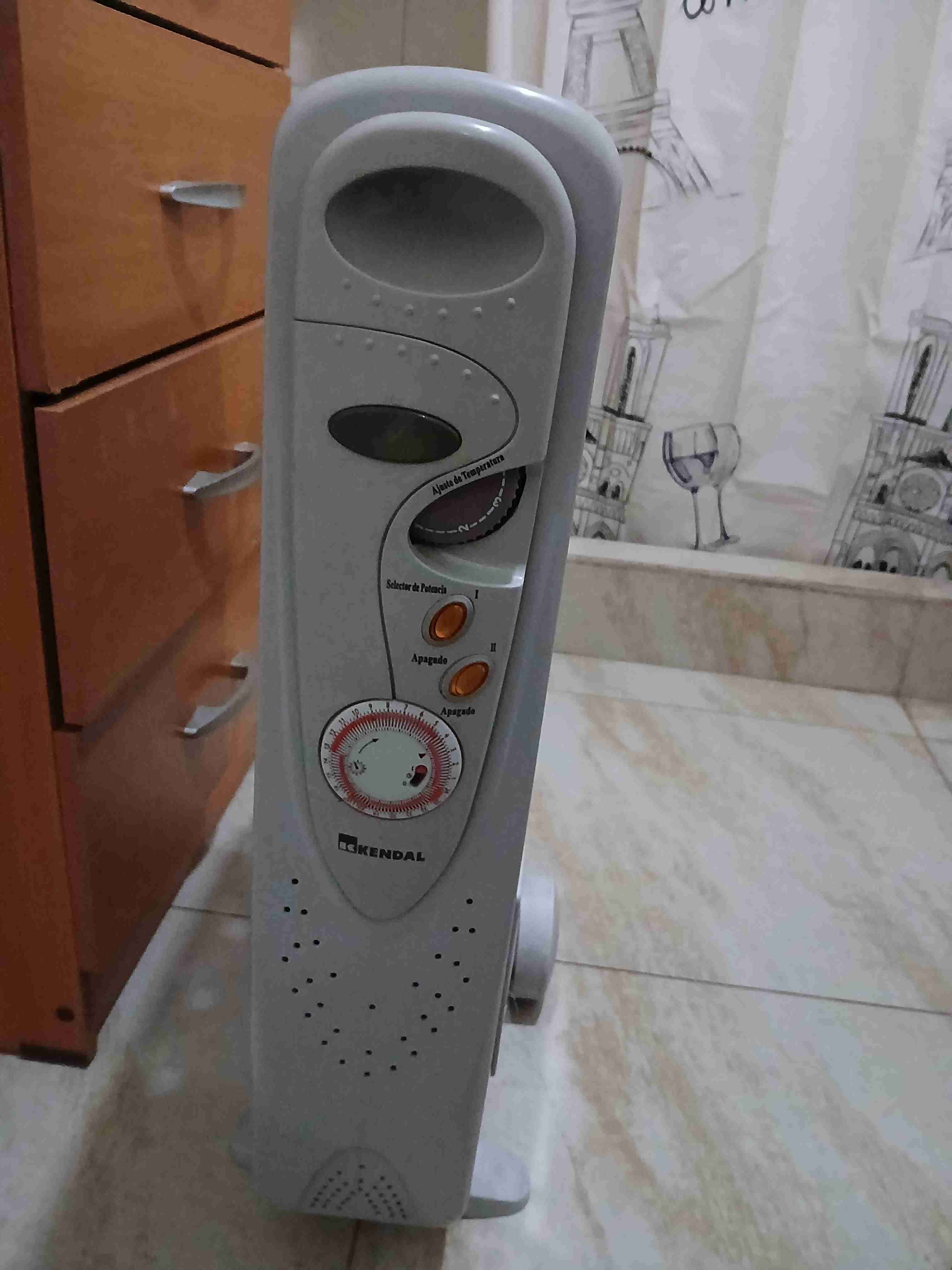 Estufa eléctrica blanca - miniatura 4