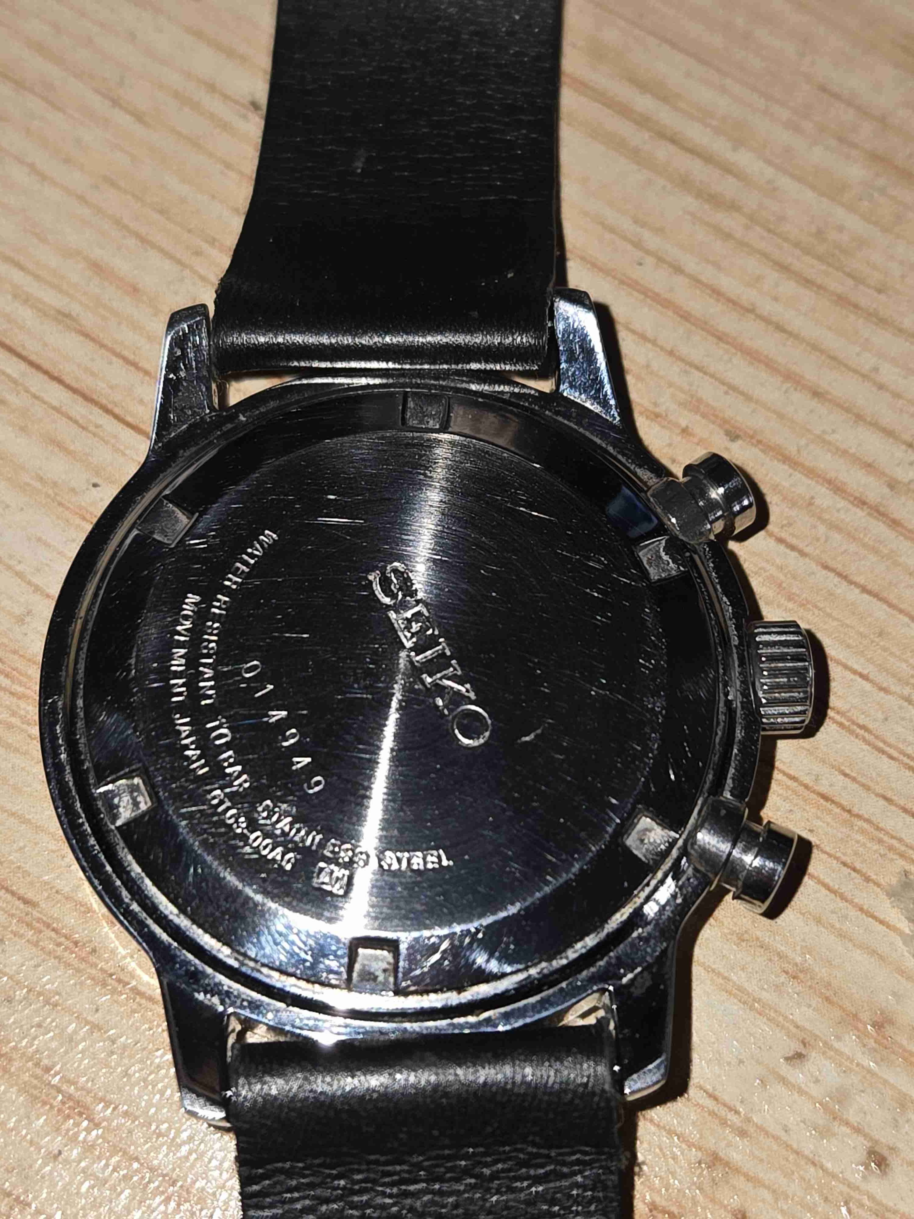 Reloj Seiko cronógrafo negro - miniatura 2