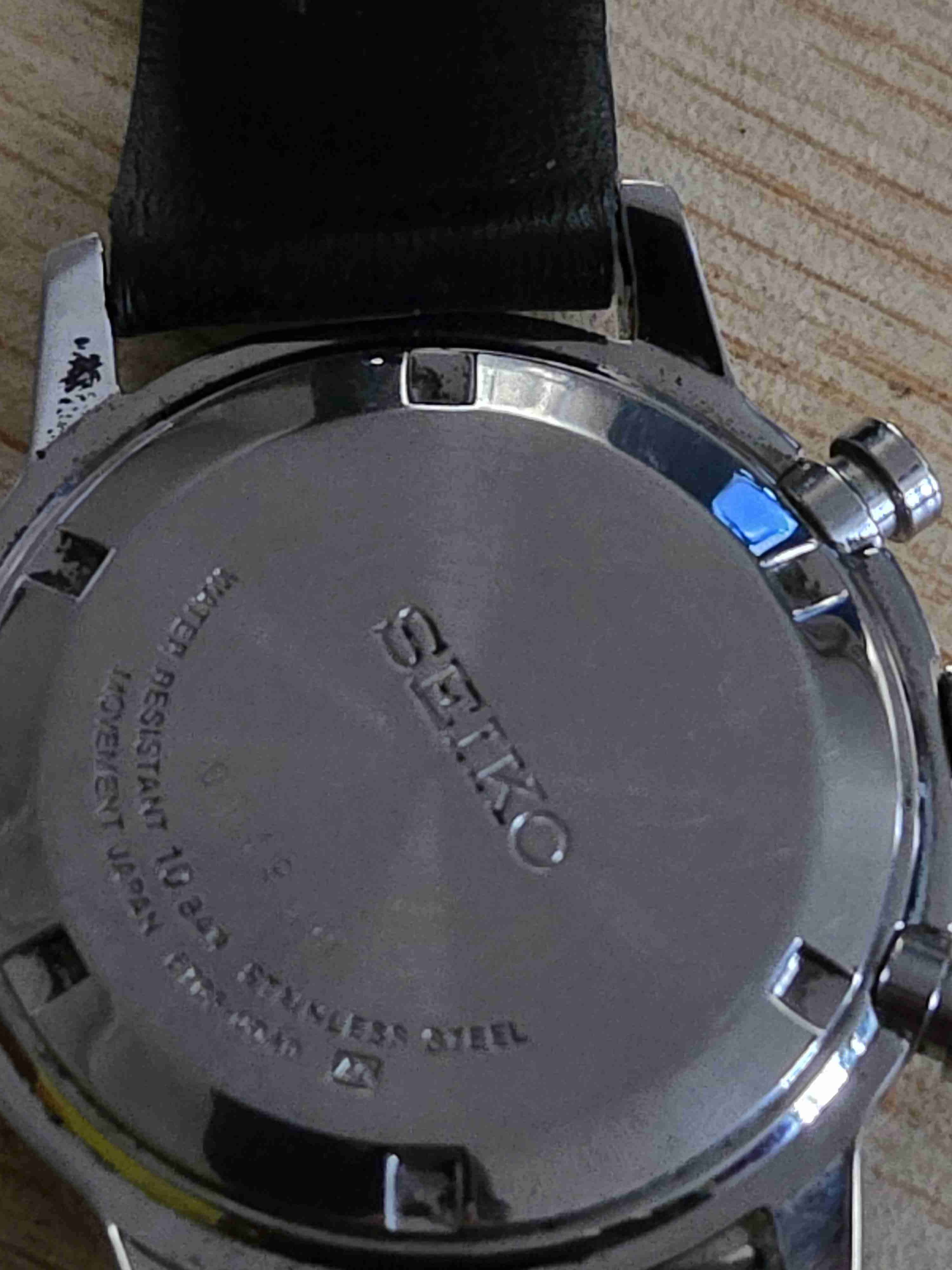 Reloj Seiko cronógrafo negro - miniatura 3