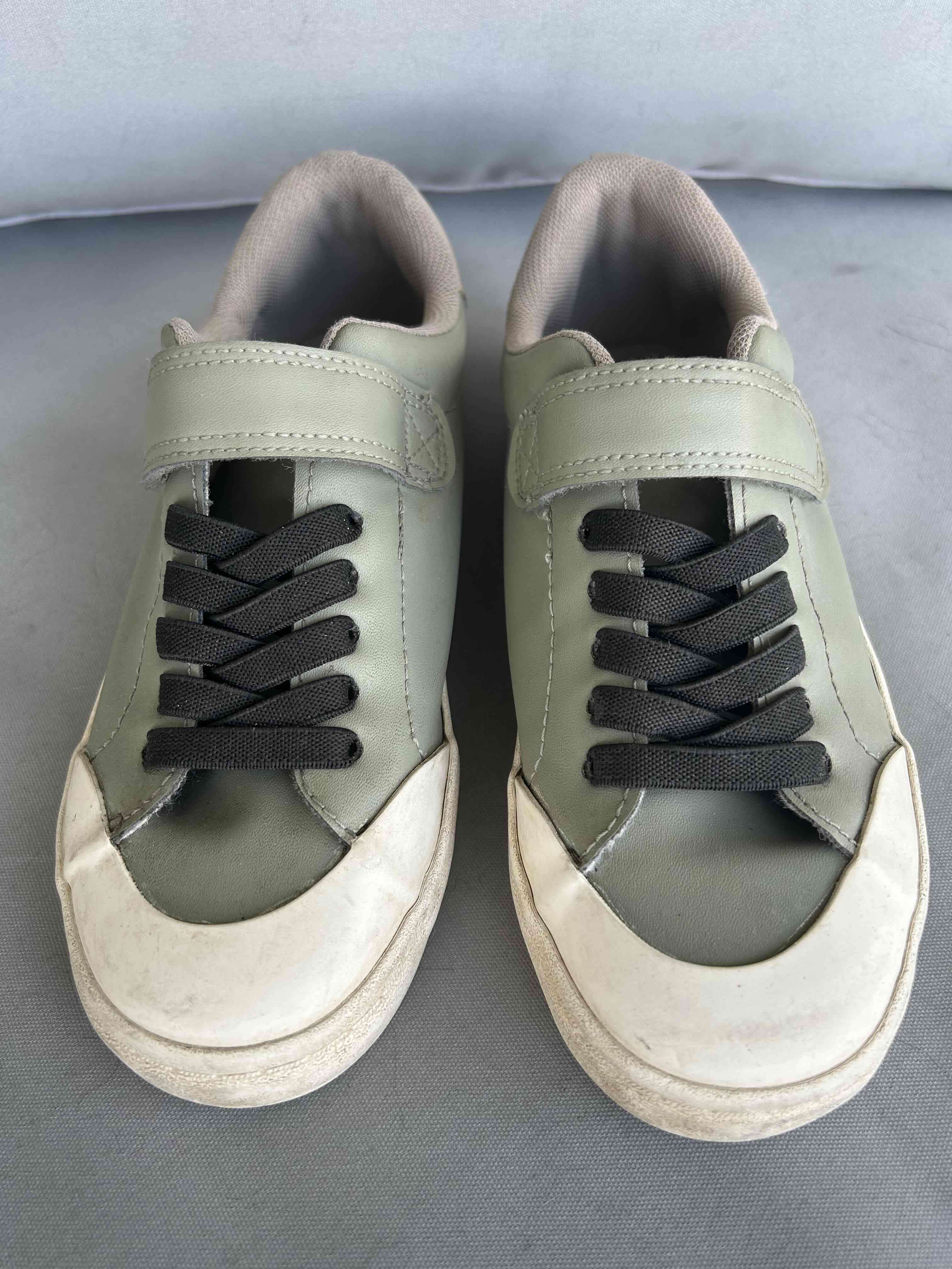 Zapatillas verde oliva unisex HYM