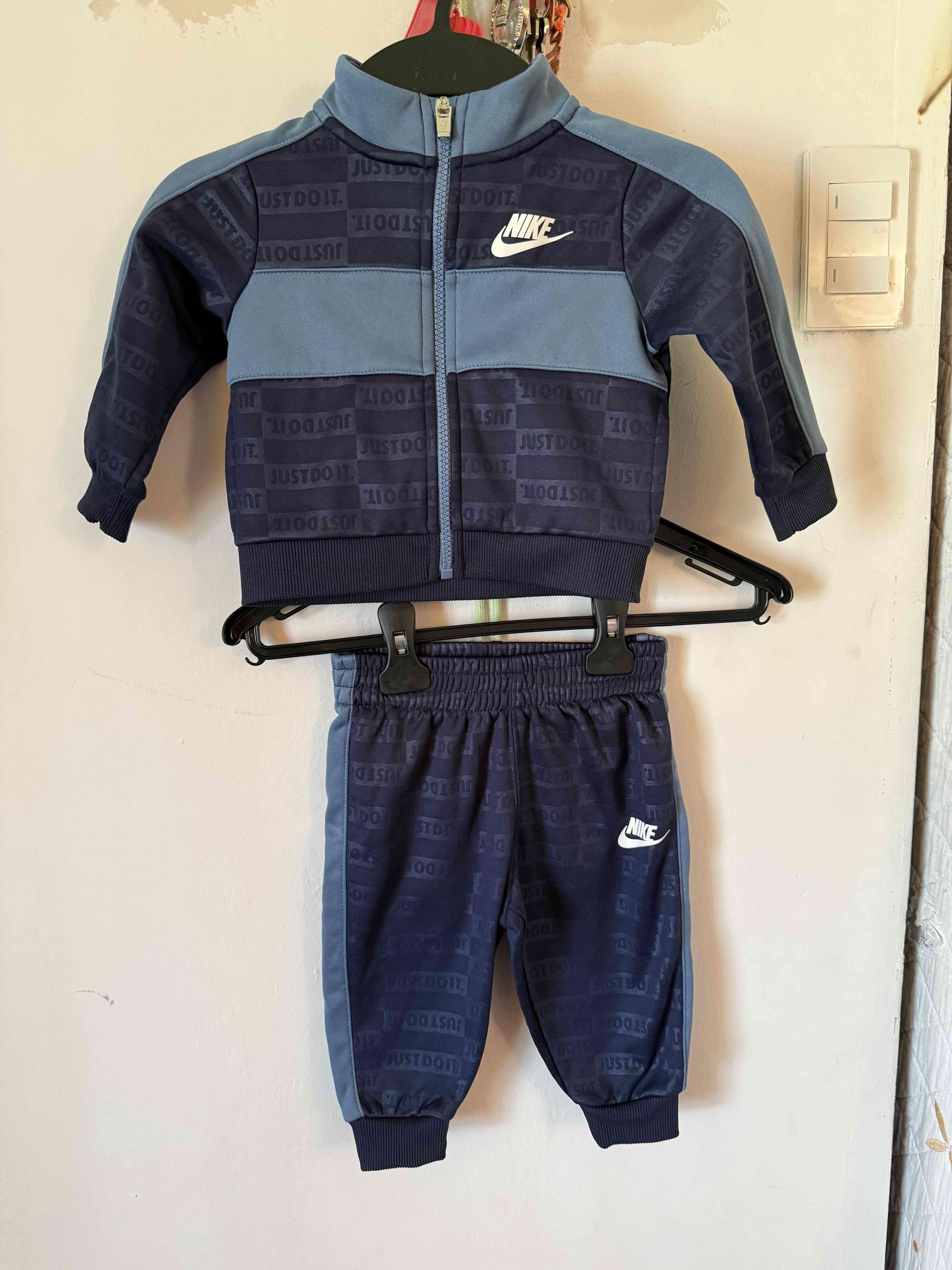 Conjunto deportivo infantil Nike