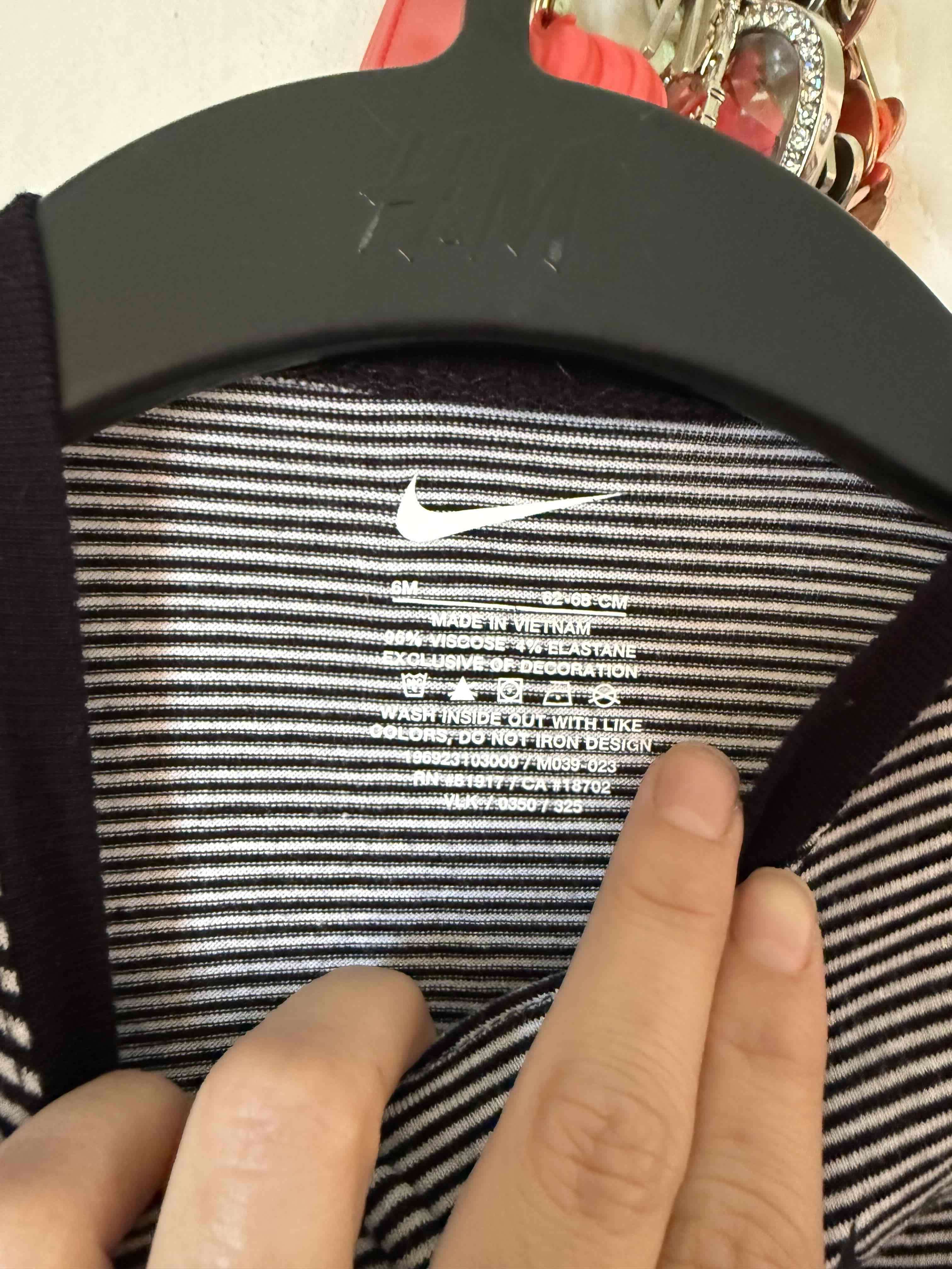 Enterito a rayas para bebé nike - miniatura 2