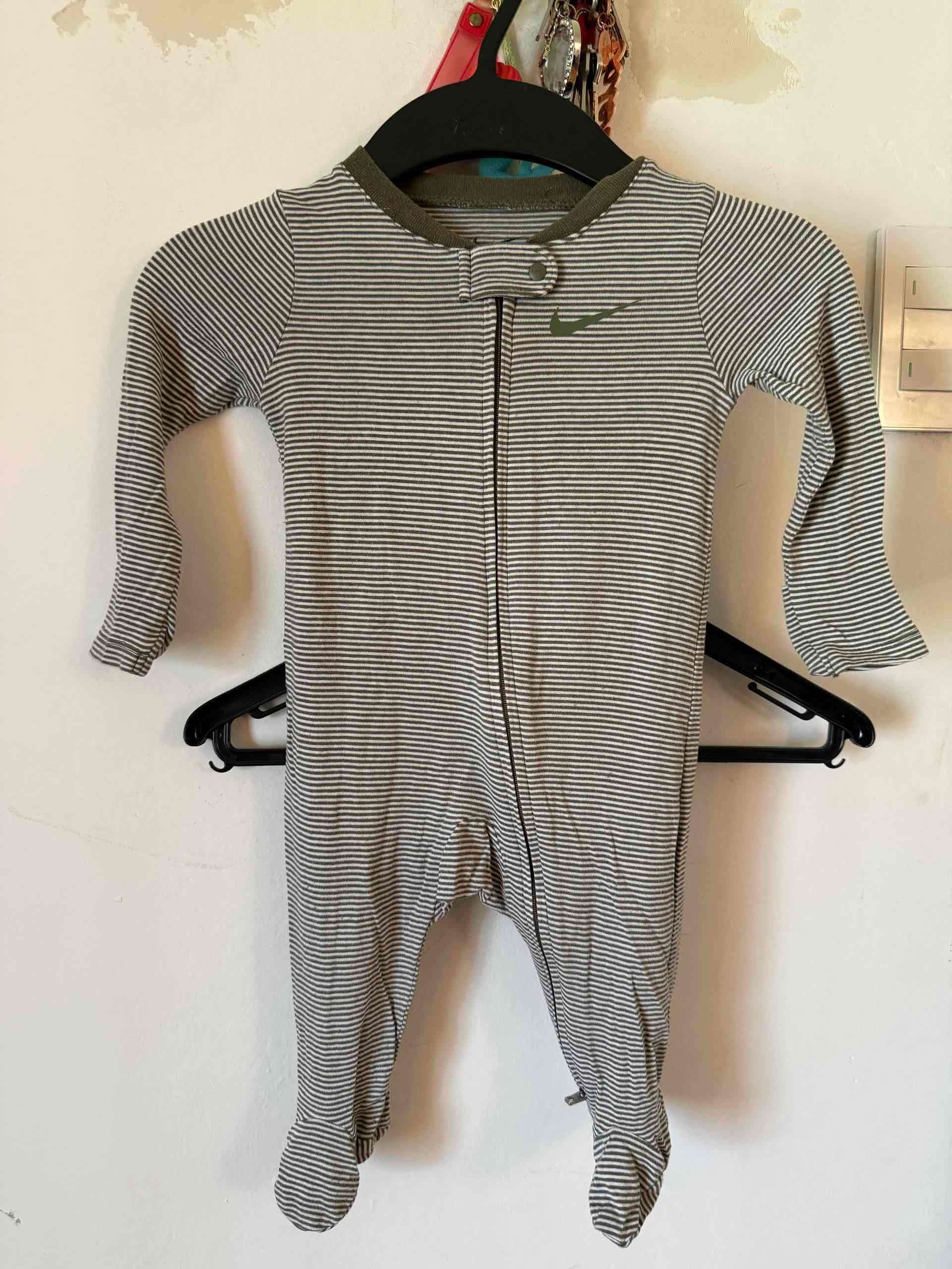 Enterito a rayas para bebé nike - miniatura 3