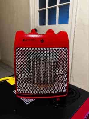 Calefactor eléctrico rojo compacto - miniatura 2