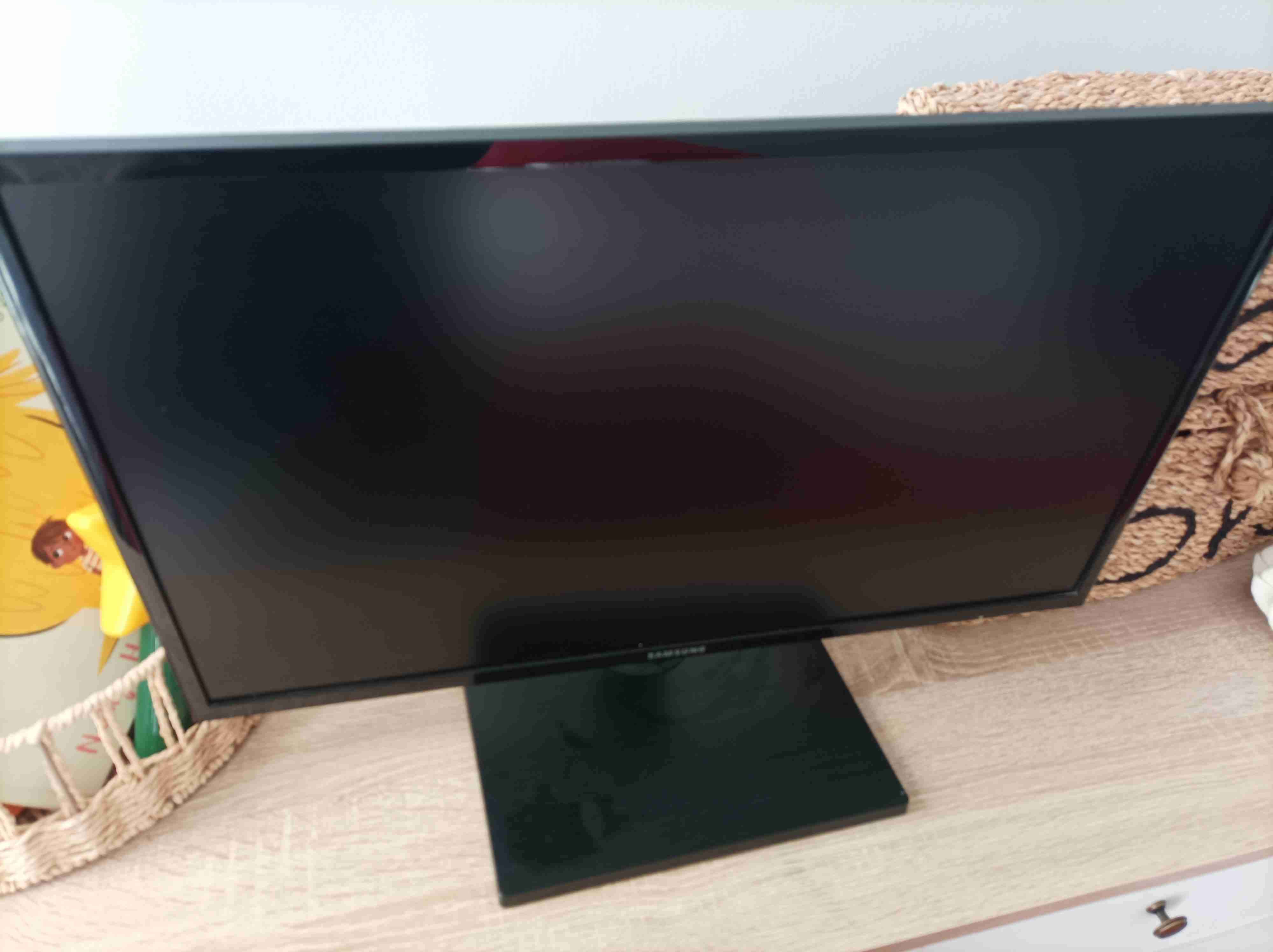 Monitor Samsung de 24 pulgadas - miniatura 3