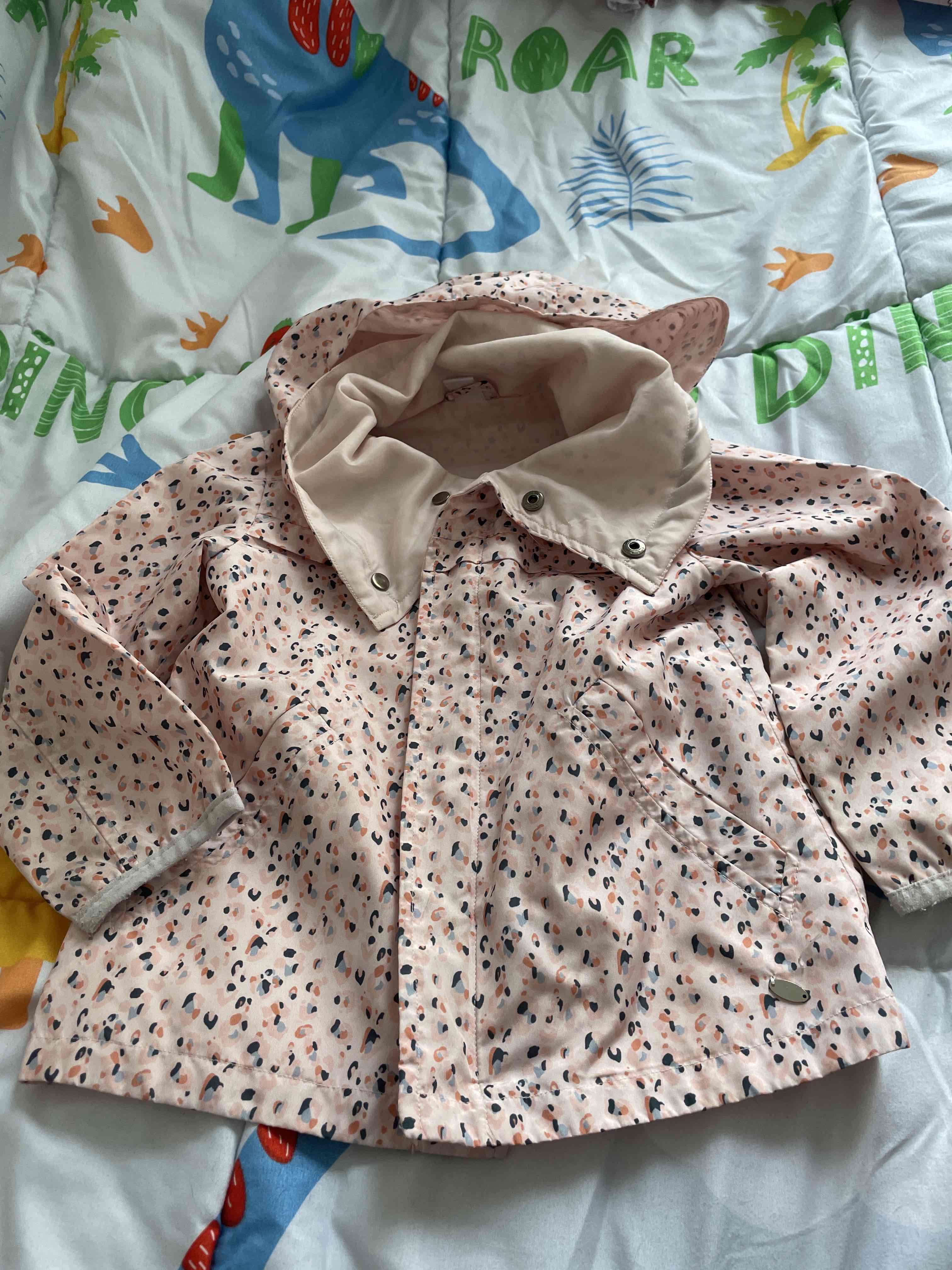 Corta Viento infantil rosa estampada