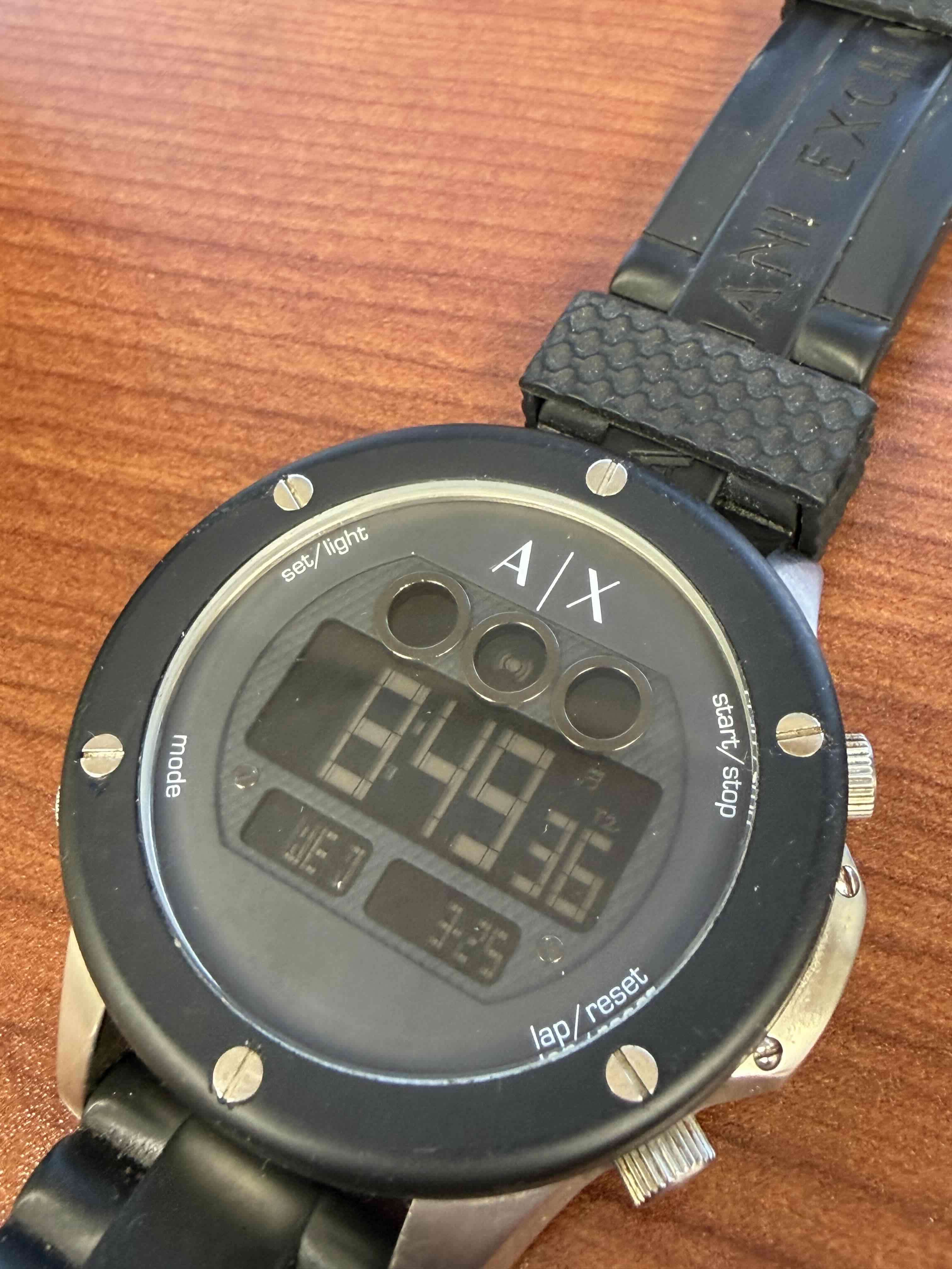 Reloj digital A/X negro AX1560