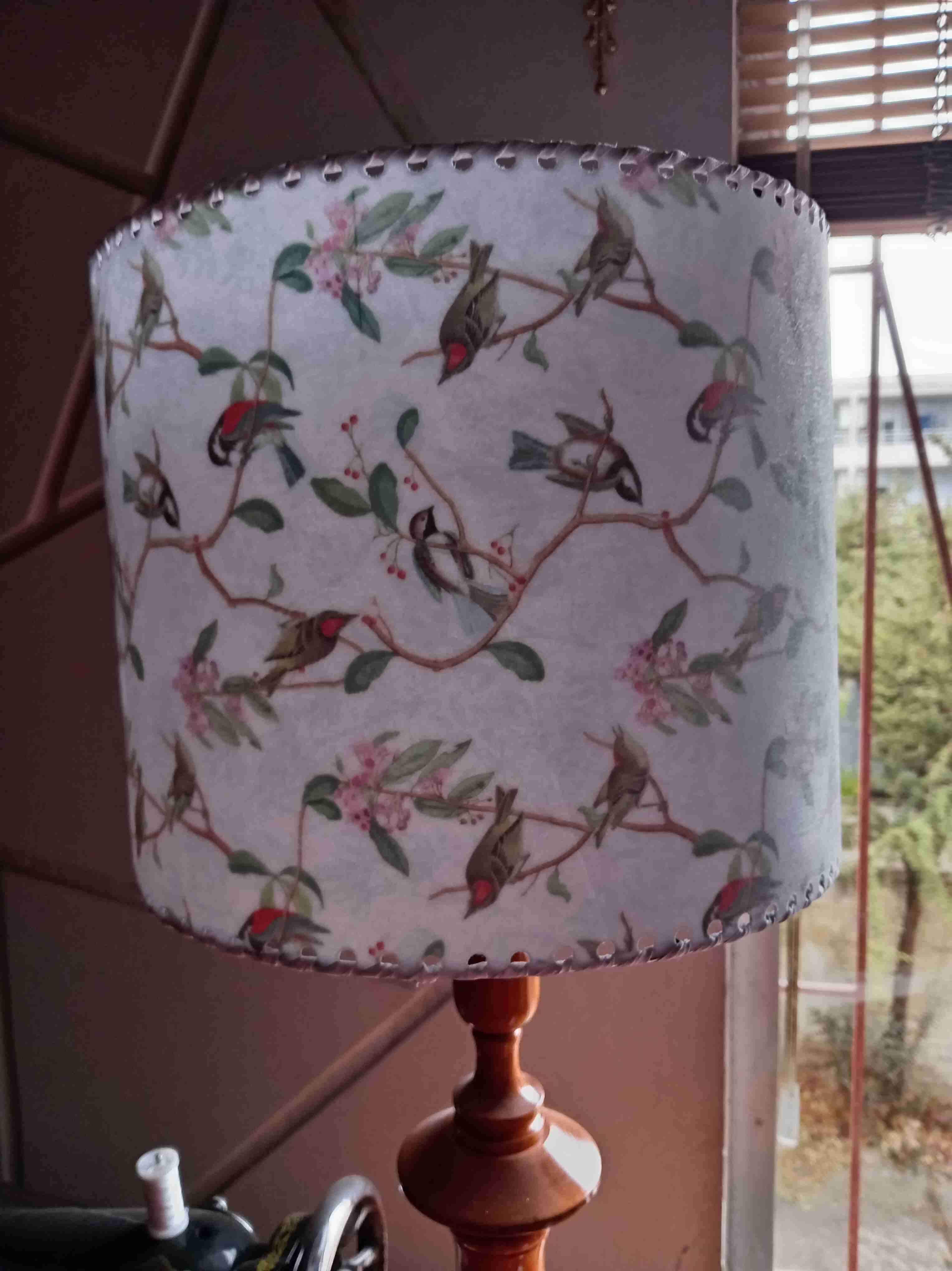 Pantalla con diseño de pájaros - miniatura 2