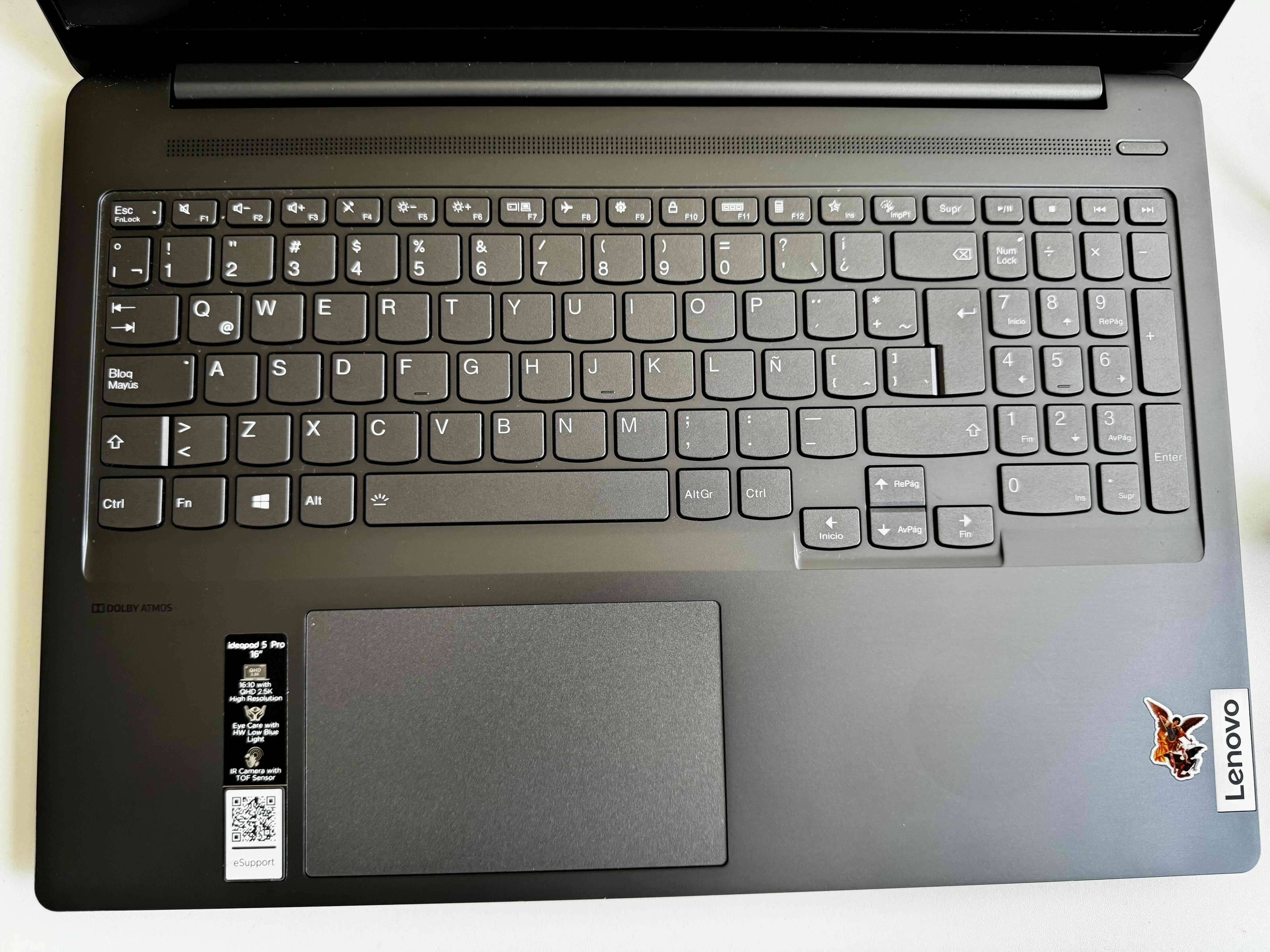 Laptop Lenovo - miniatura 2