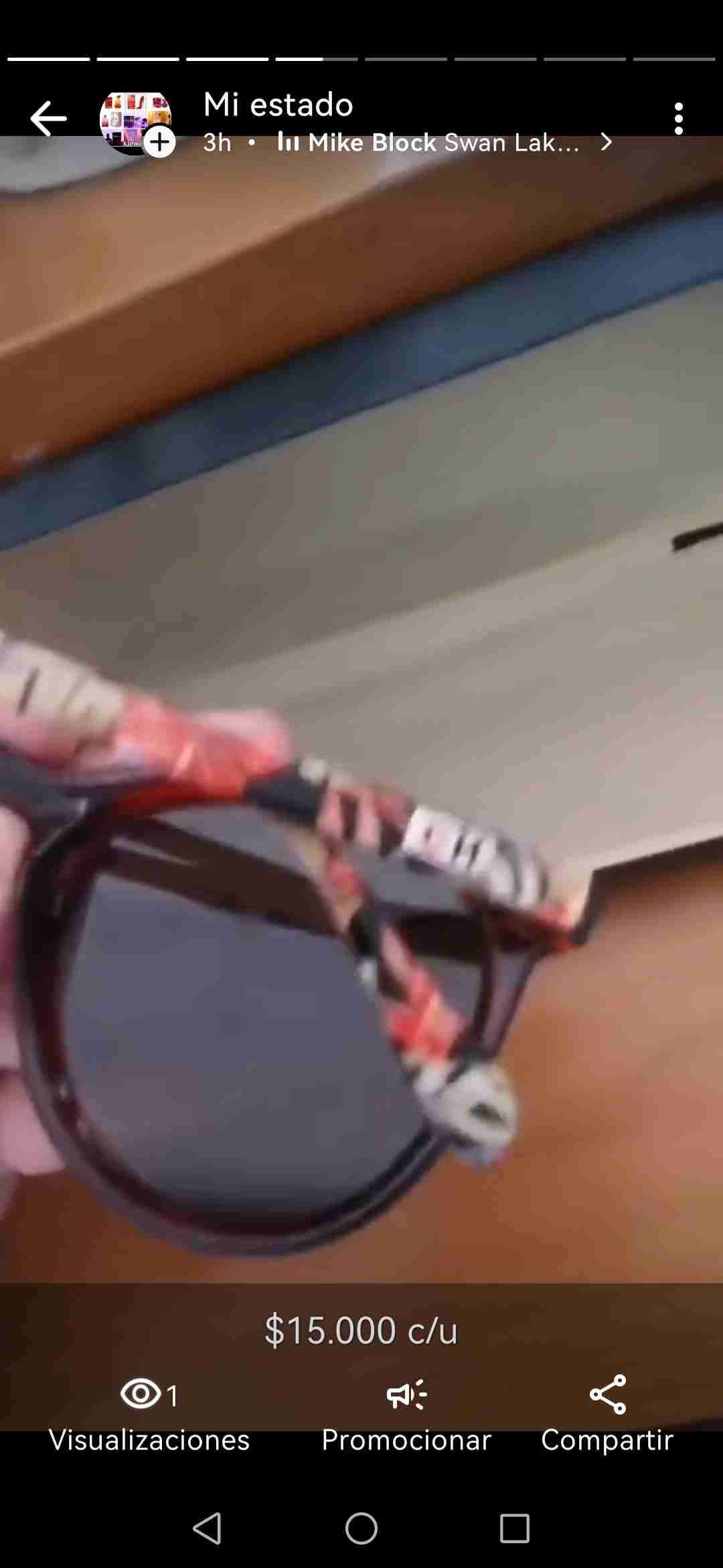 Estuche Carolina Herrera negro - miniatura 2