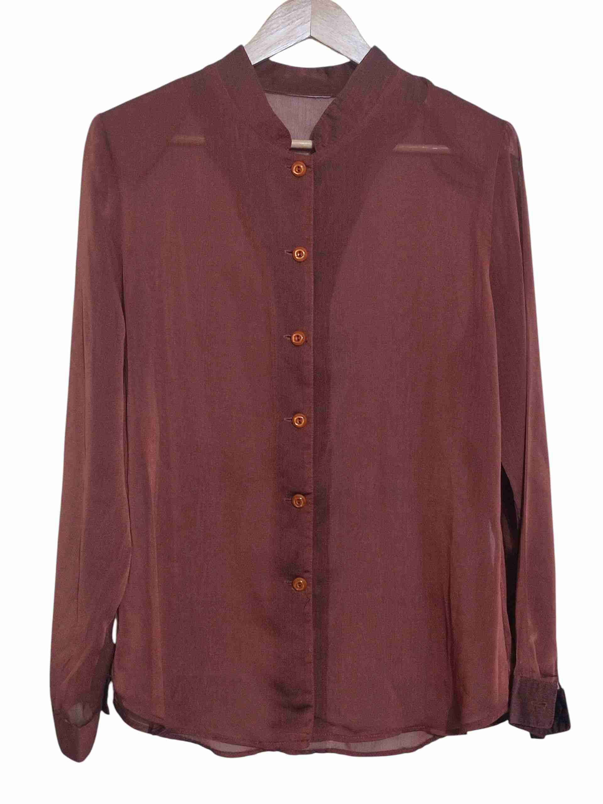 Blusa marrón de botones