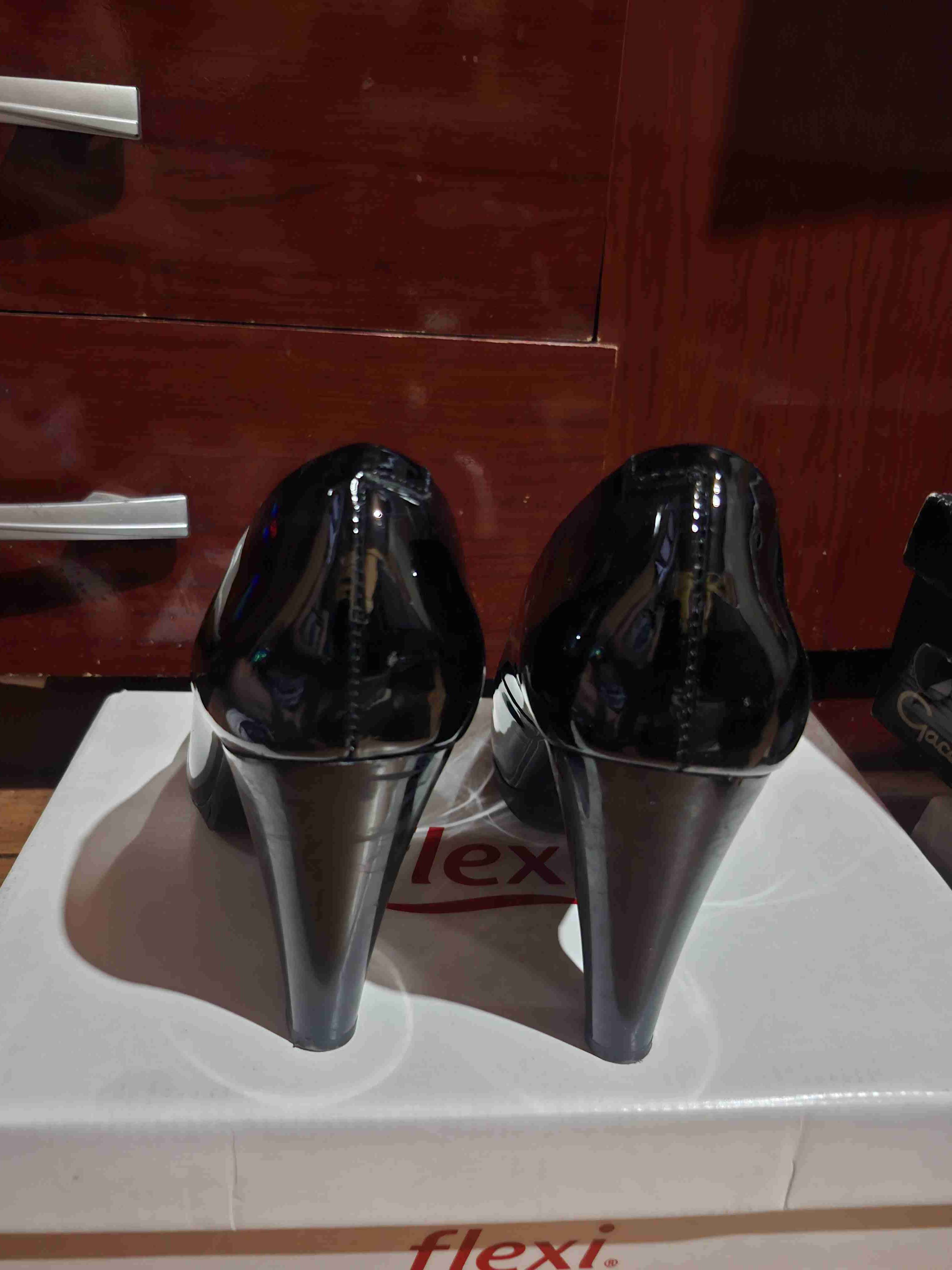 Zapatos de charol negro Flexi talla 38 - miniatura 2
