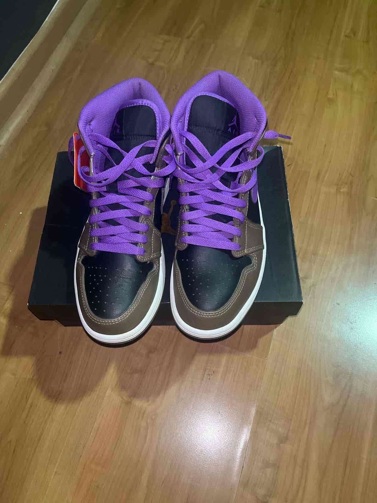 Zapatillas deportivas negras y moradas - miniatura 4