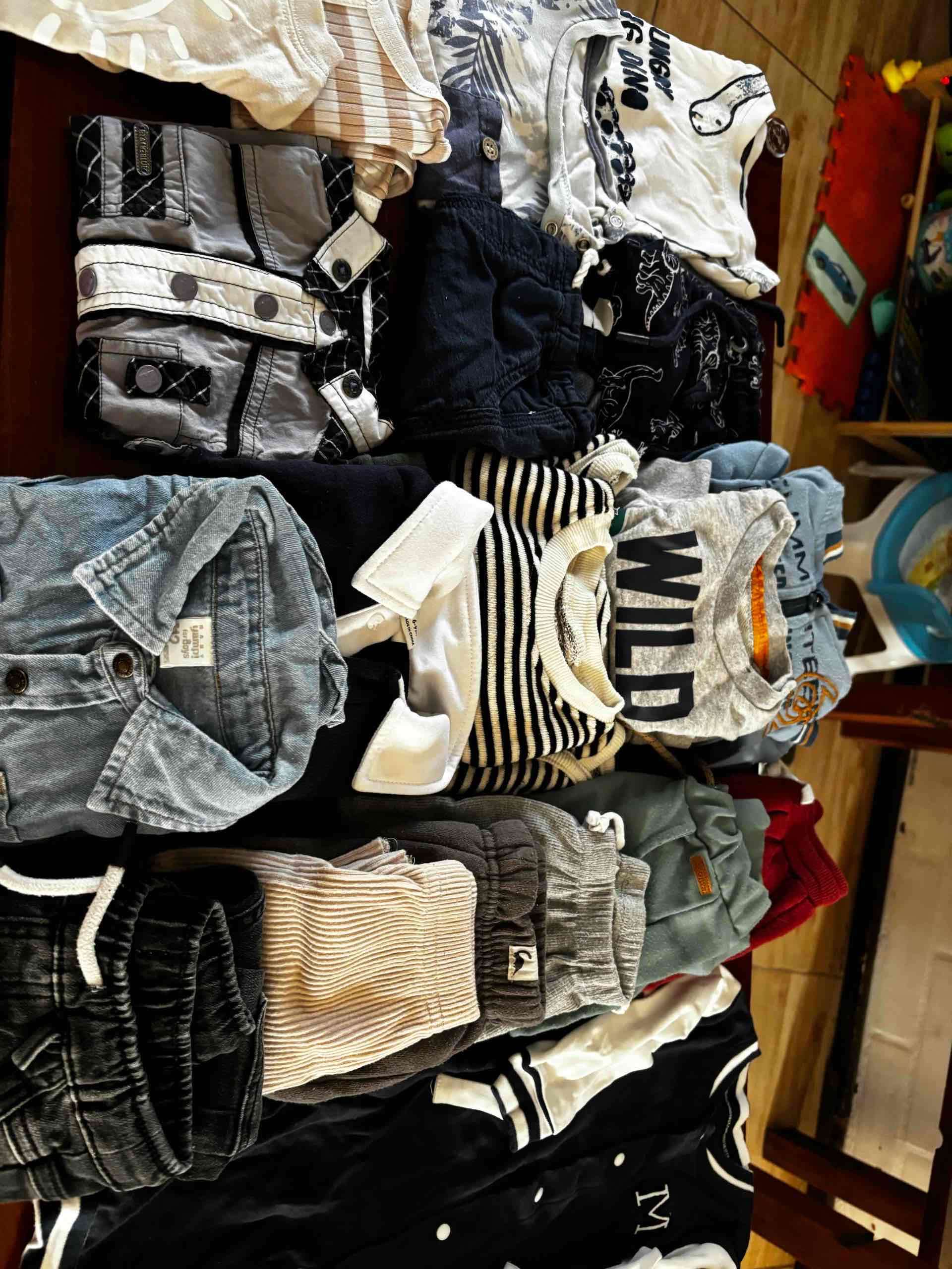 Lote de ropa infantil variada - miniatura 3