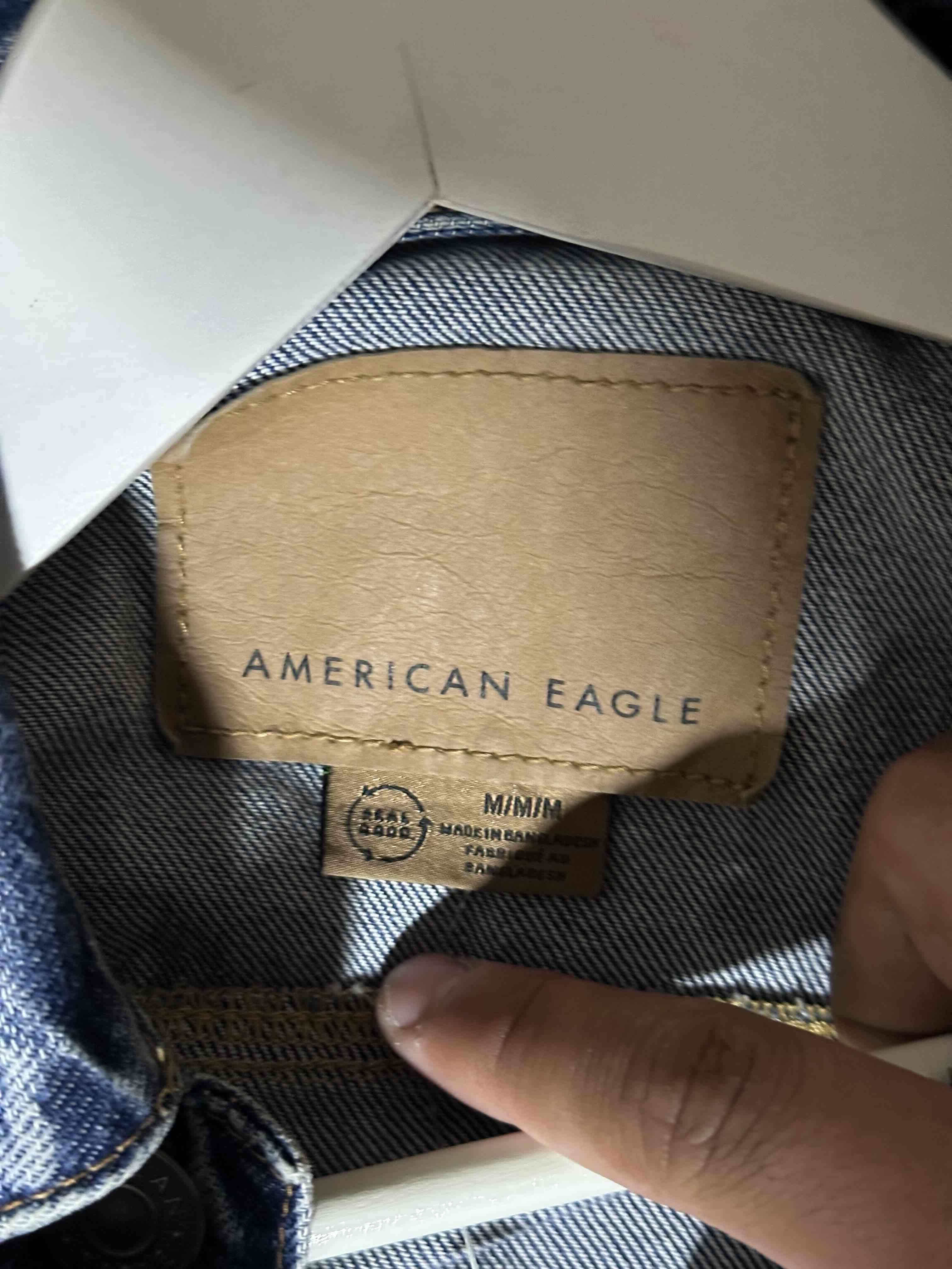 Chaqueta de mezclilla desgastada - miniatura 3