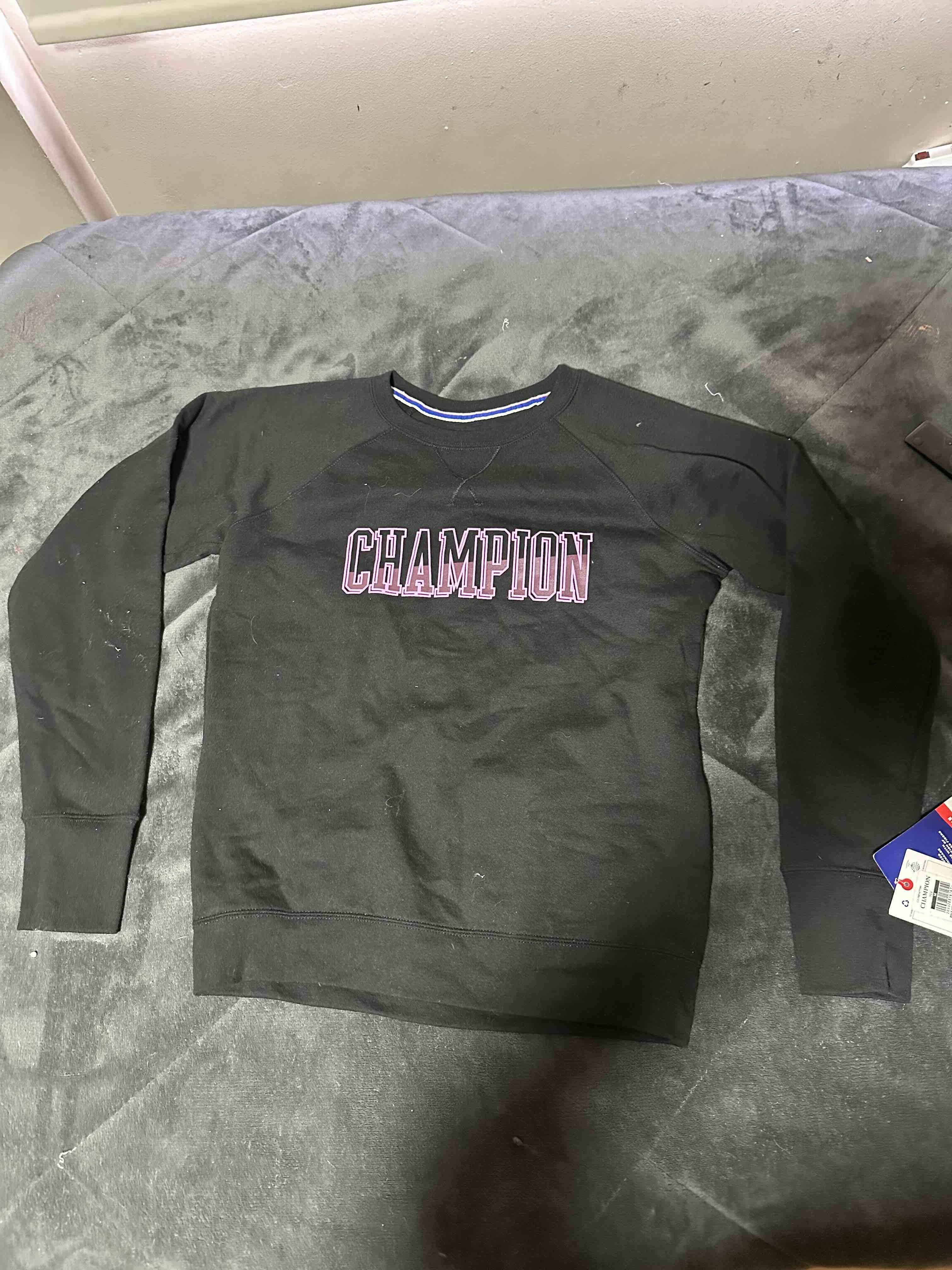 Polerón negro Champion