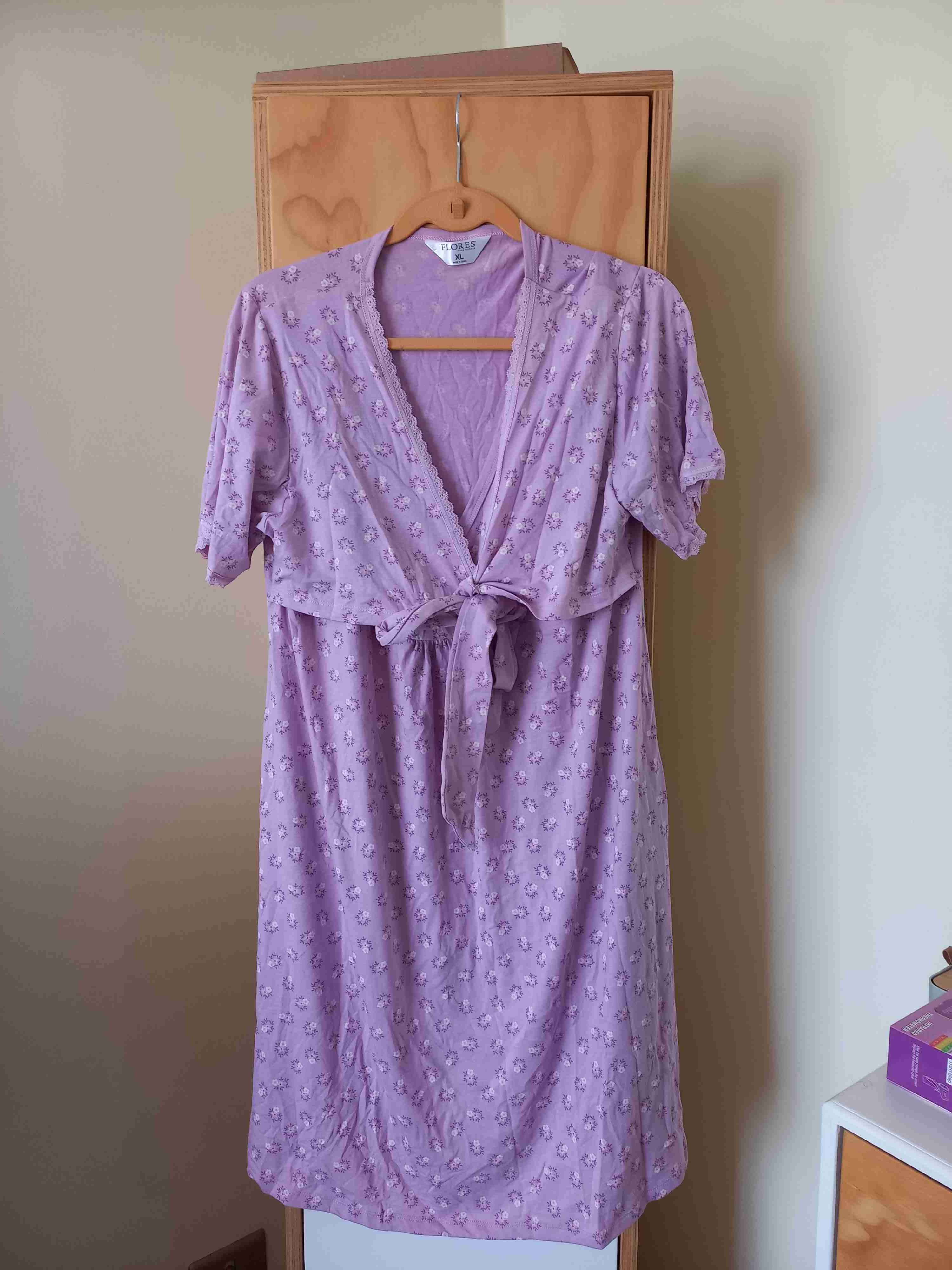 Pijama maternal marca Flores