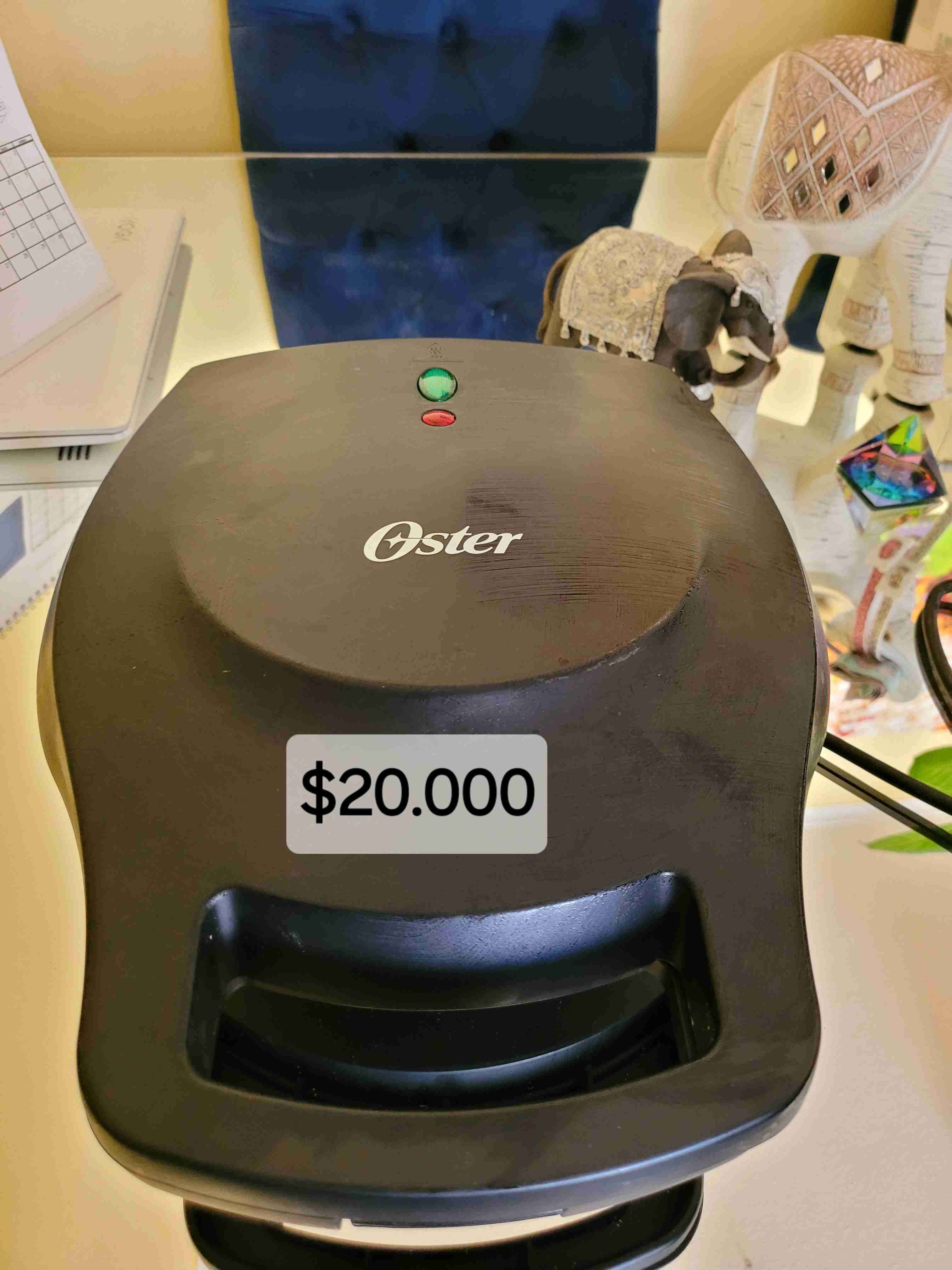 Tosti arepa Oster negra